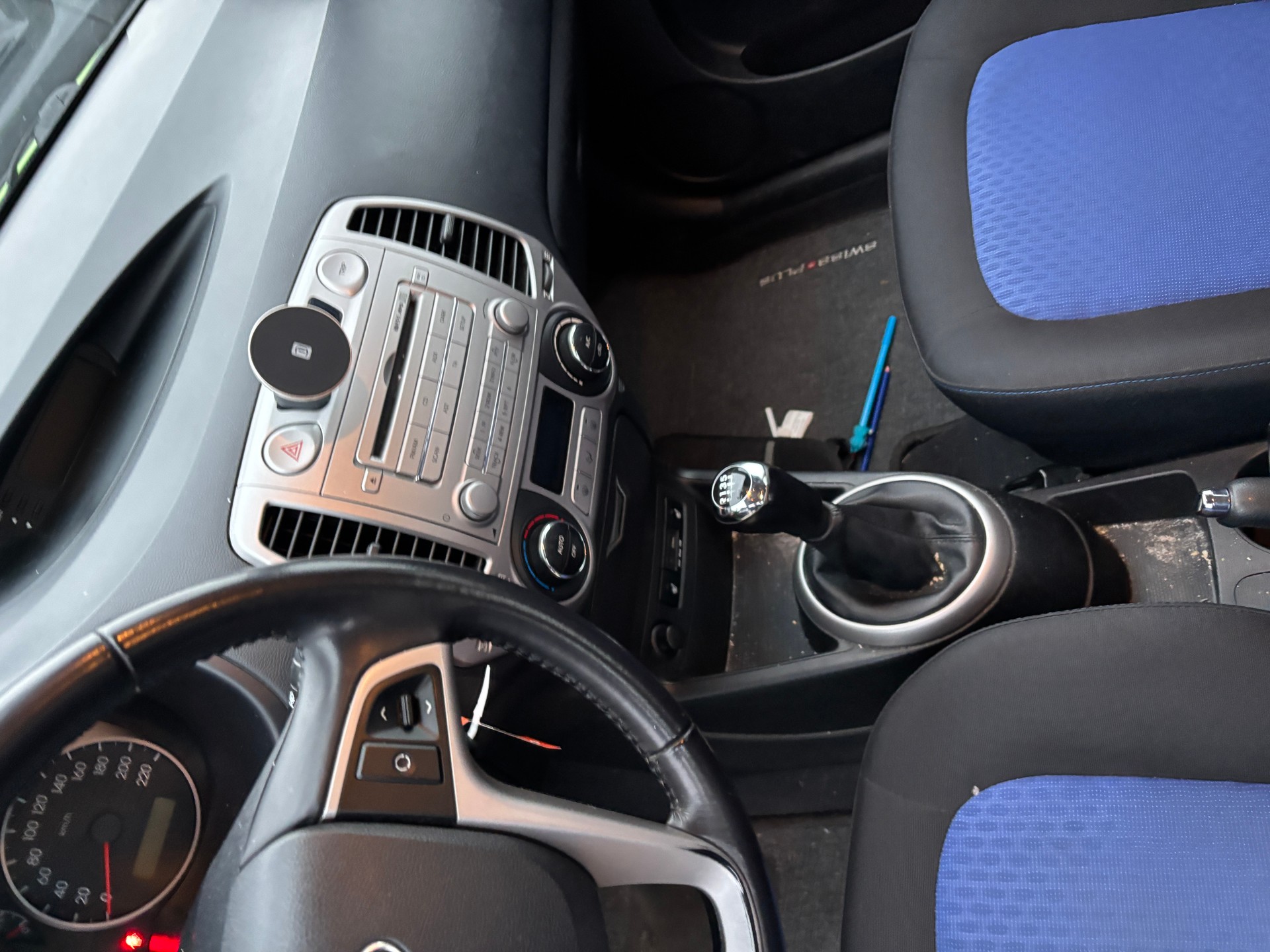 HYUNDAI i20 1.4 Style-image-6