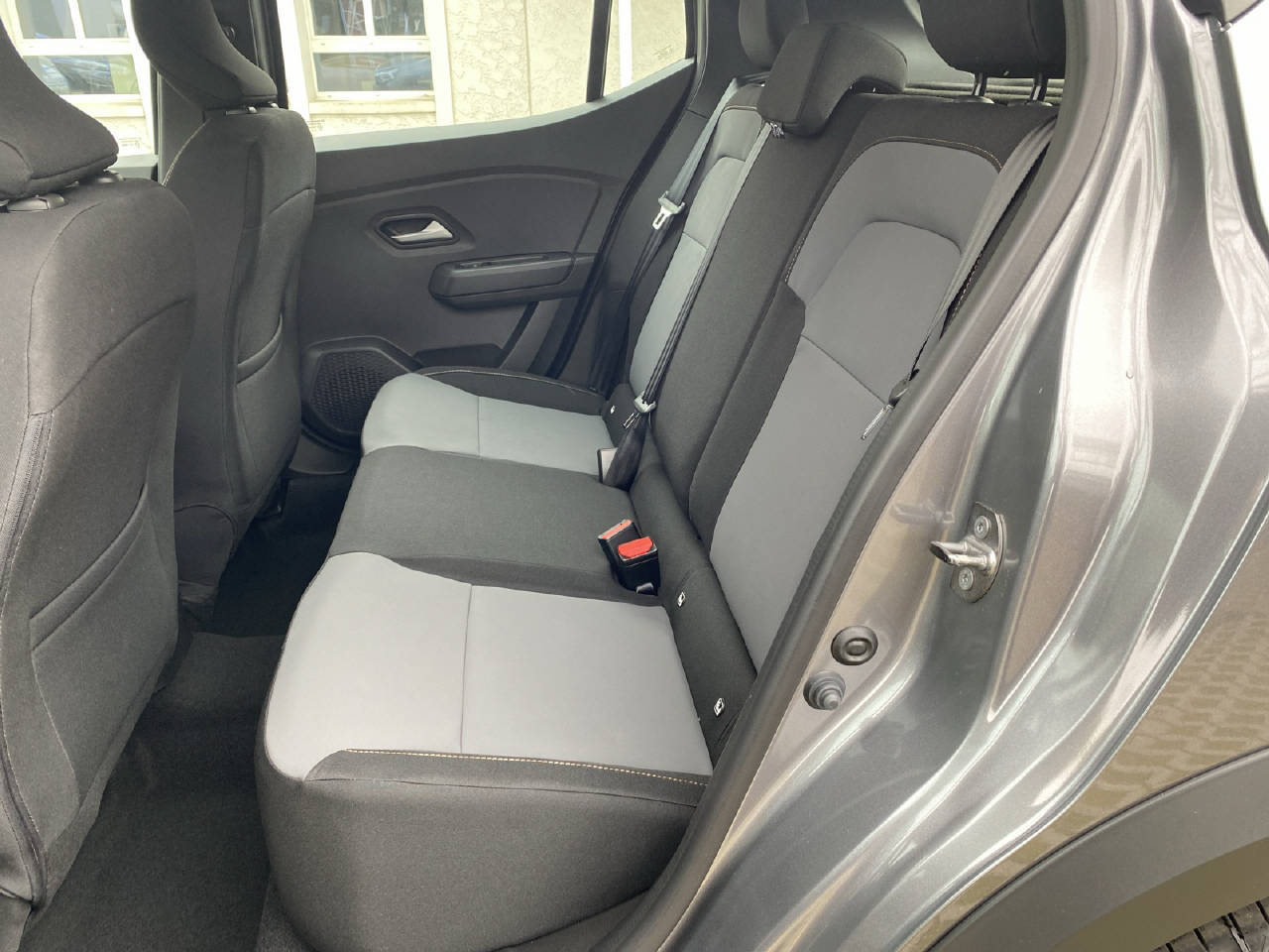 DACIA Sandero 1.0 TCe 90 Stepway Extreme-image-7