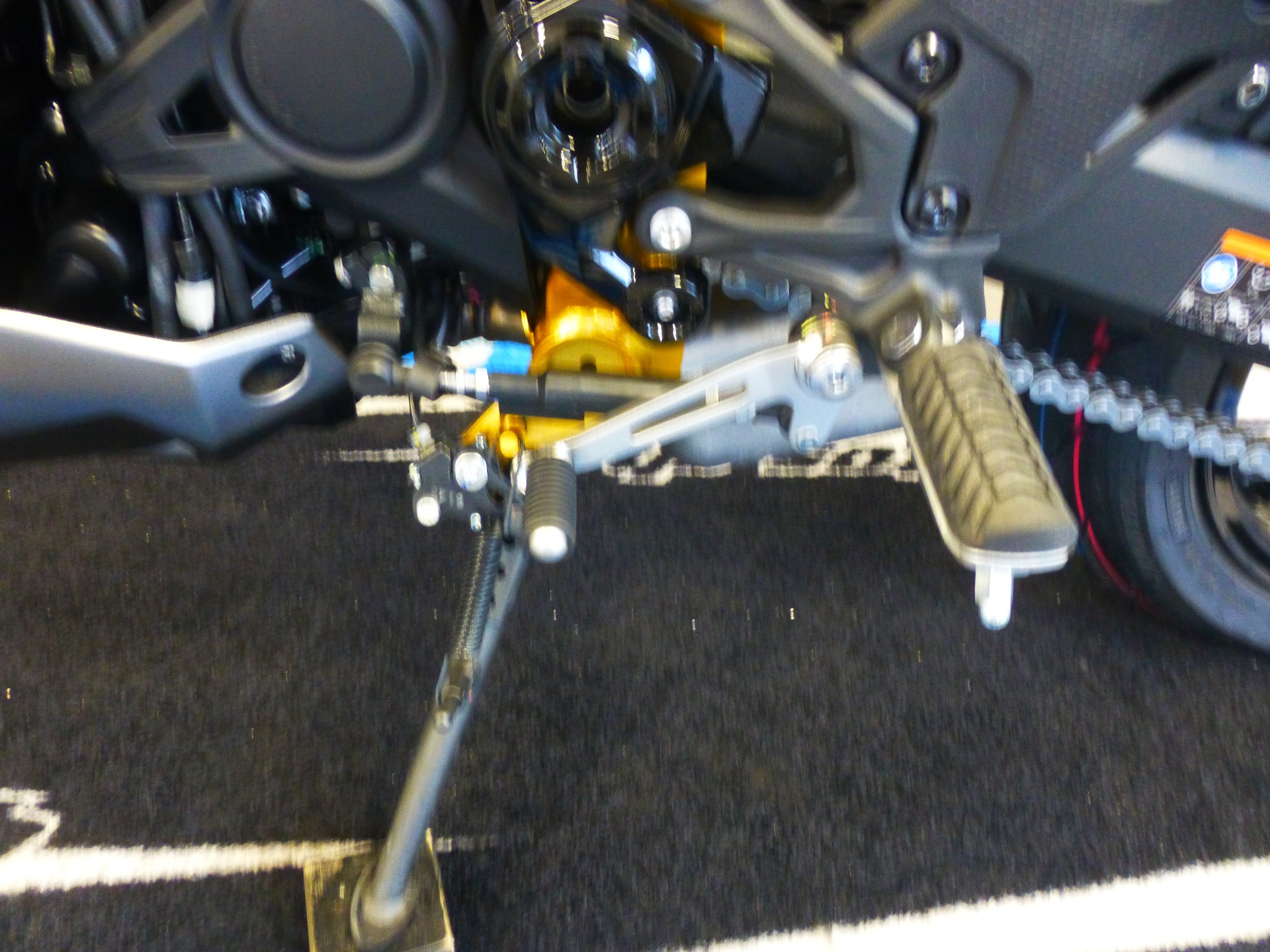 KAWASAKI Z 900 (35kW) Platin Edition-image-14