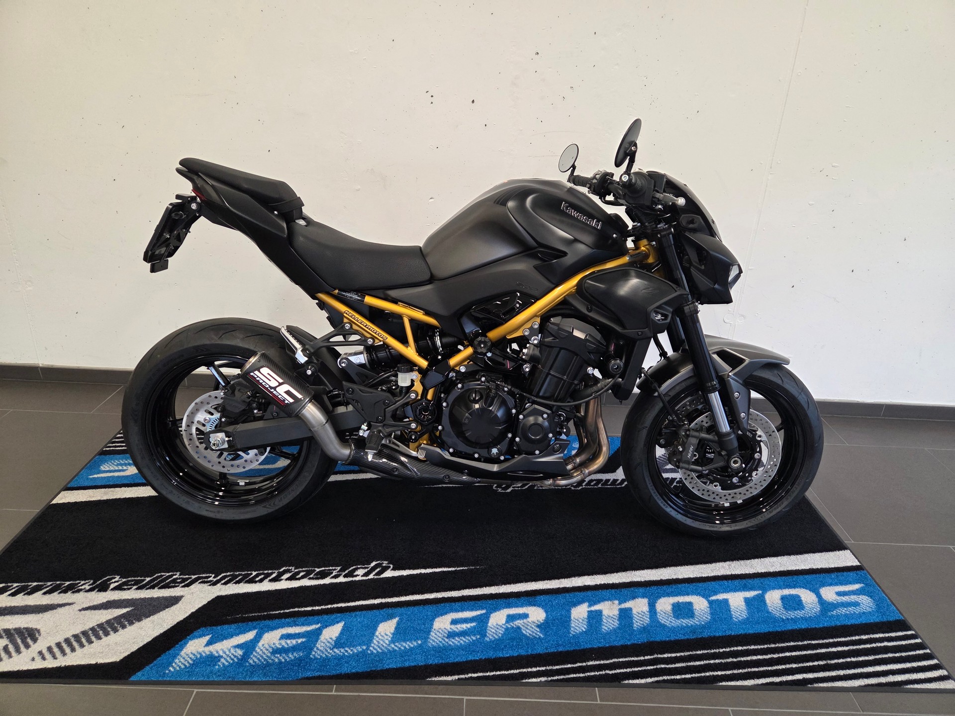 KAWASAKI Z 900 (35kW) Platin Edition