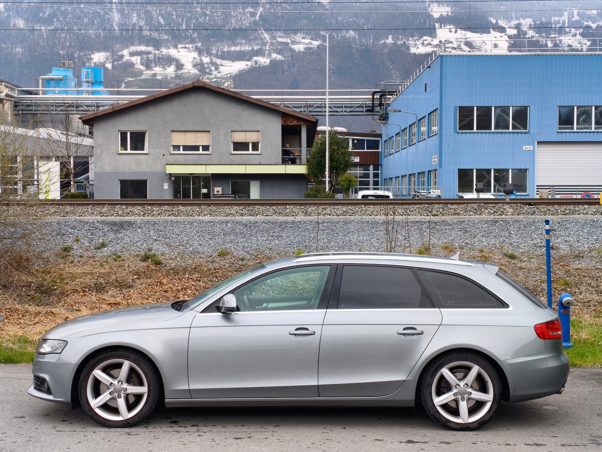 AUDI A4 Avant 2.0 TFSI multitronic-image-9