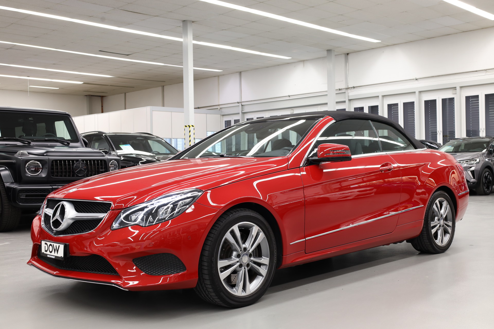 MERCEDES-BENZ E 320 Cabriolet-showroom-element-2