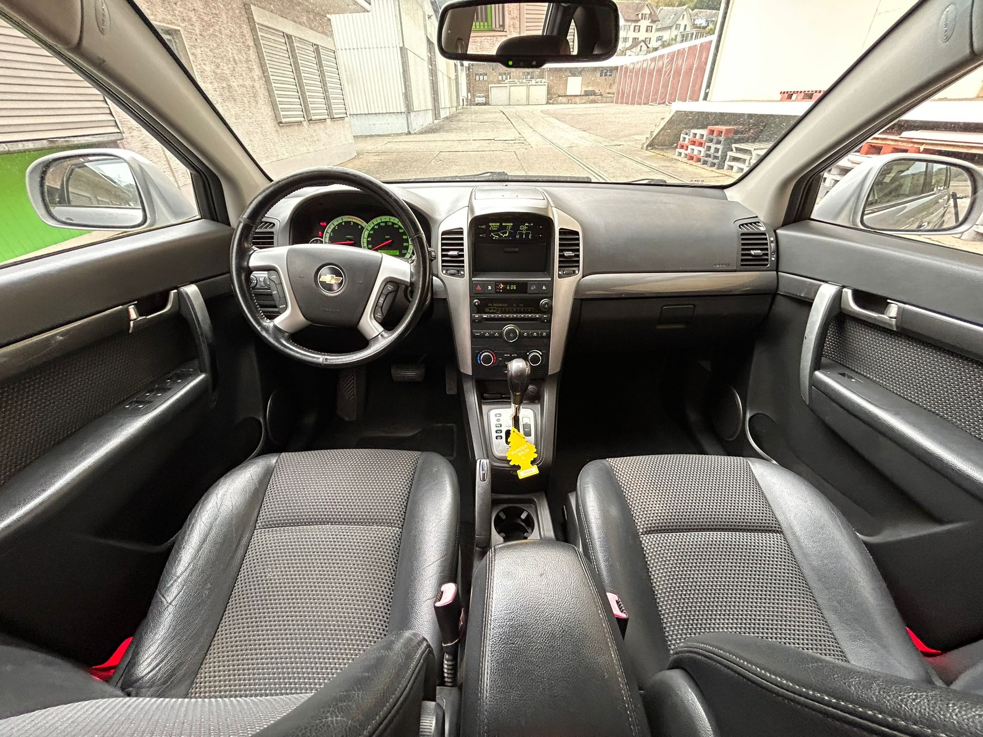 CHEVROLET Captiva 2.0 VCDi Sport 4WD Automatic-image-17