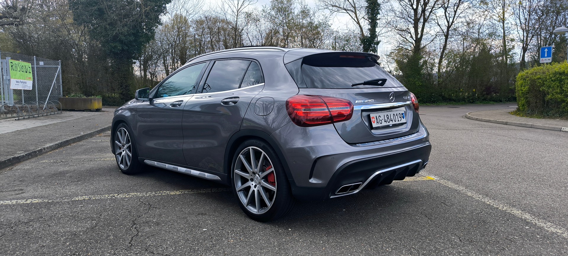 MERCEDES-BENZ GLA 45 AMG 4Matic 7G-DCT-image-1