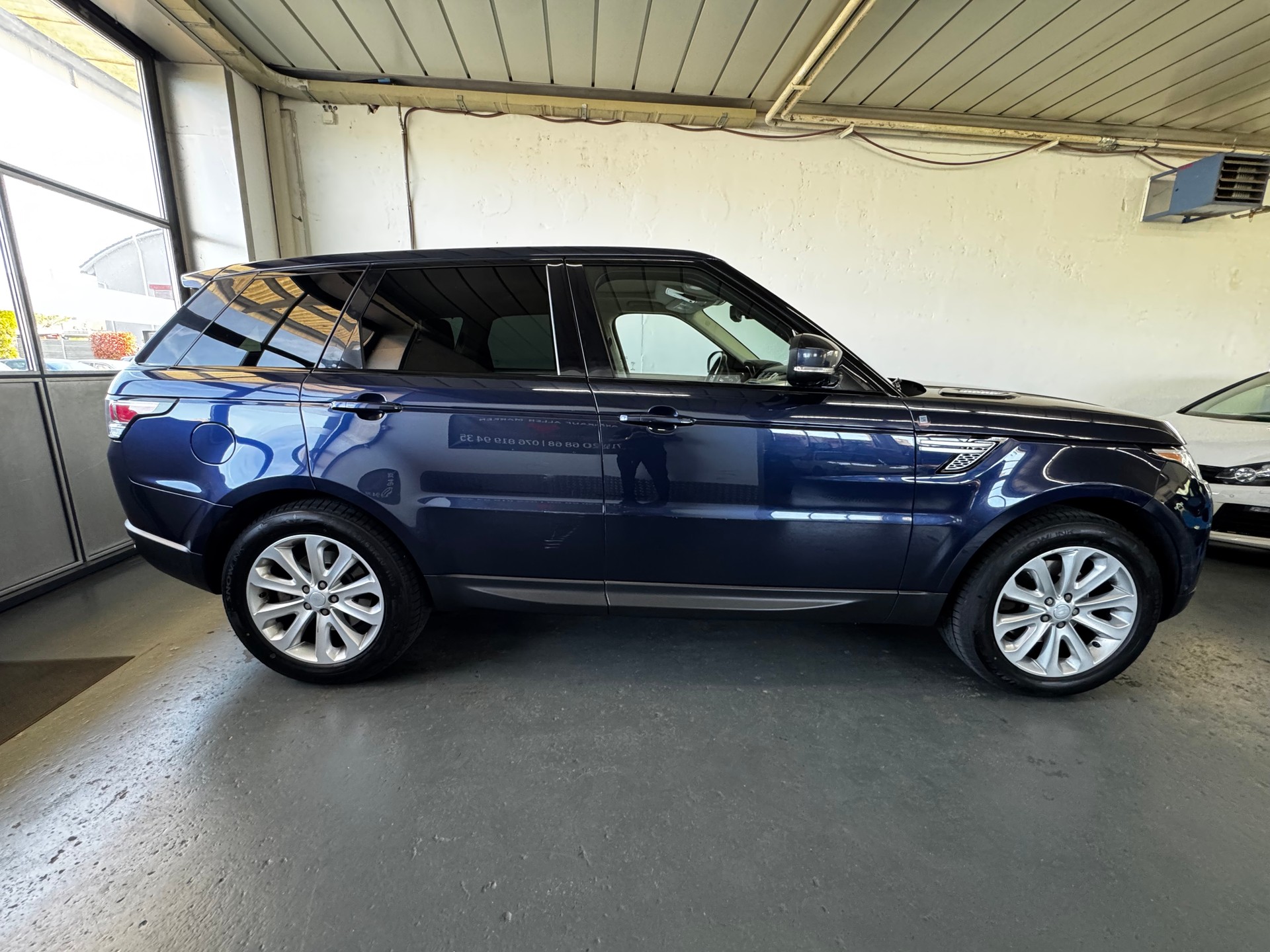 LAND ROVER Range Rover Sport 3.0 V6 SC HSE Automatic-image-6