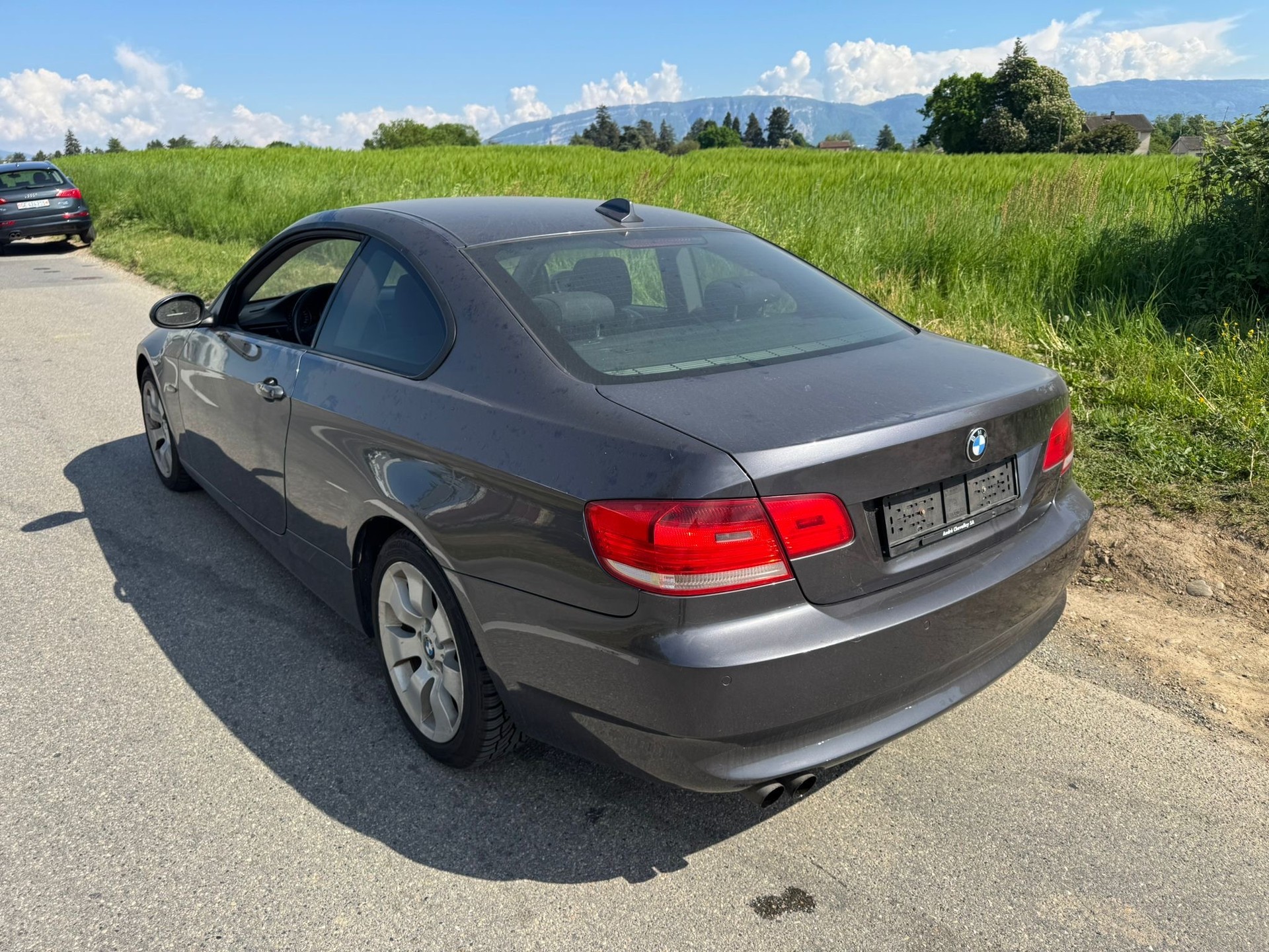 BMW 325xi Coupé-image-1