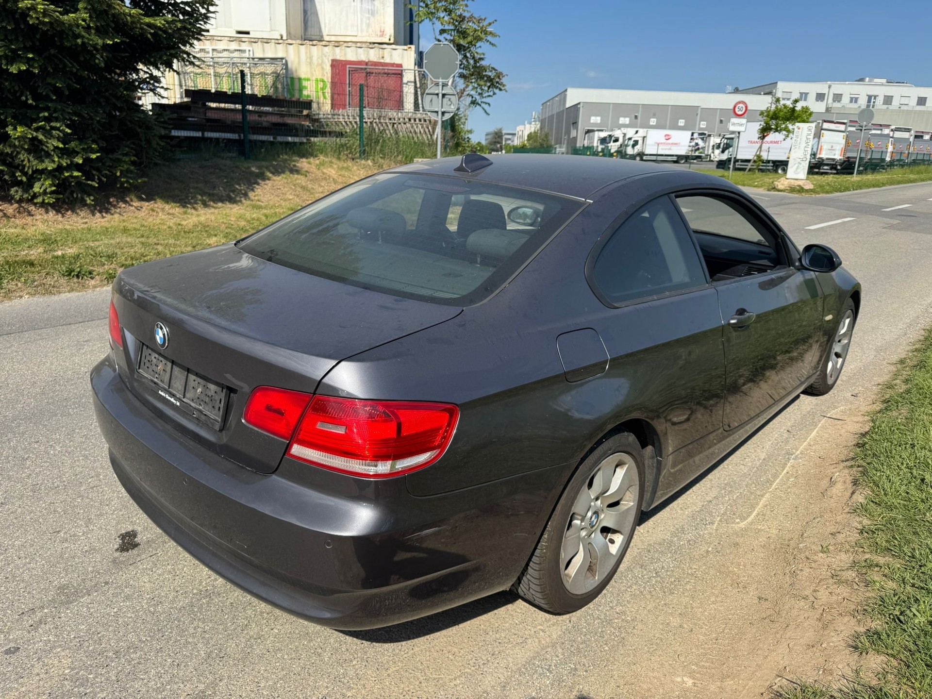 BMW 325xi Coupé-image-5