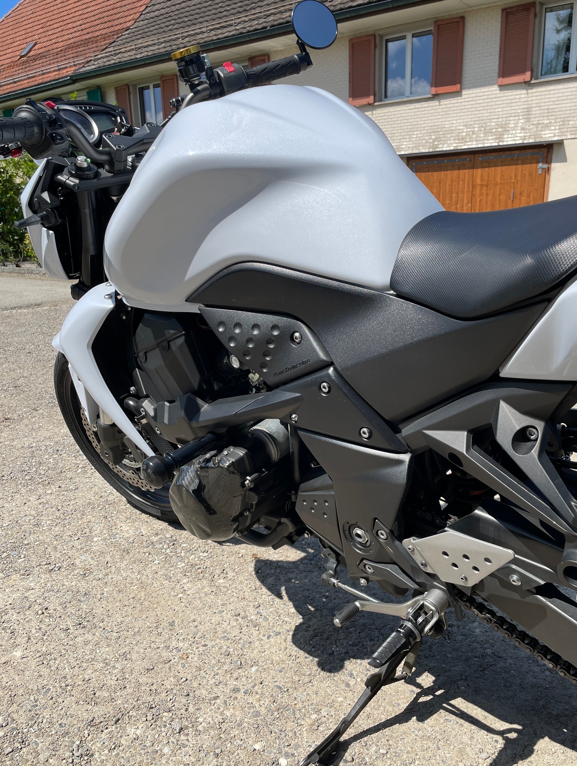 KAWASAKI Z 750 ABS-image-3