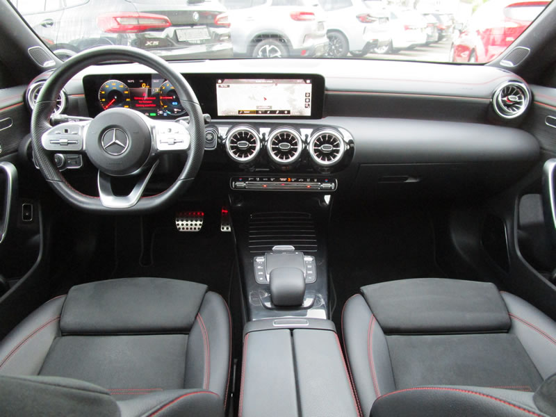 MERCEDES-BENZ CLA Shooting Brake 250 e 8G-DCT AMG Line-showroom-element-2