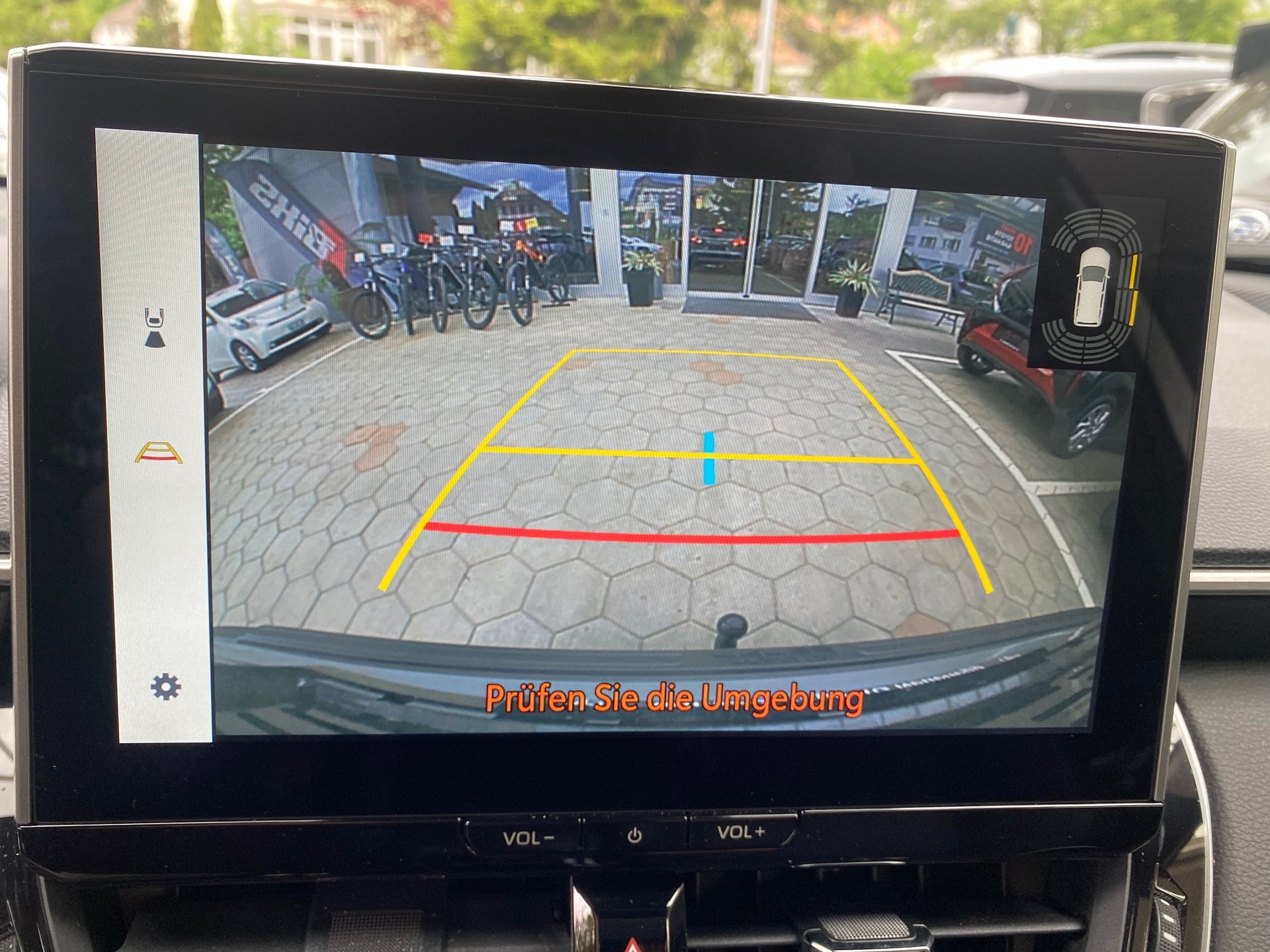 TOYOTA Corolla Cross 2.0 4WD Premium e-CVT-image-6