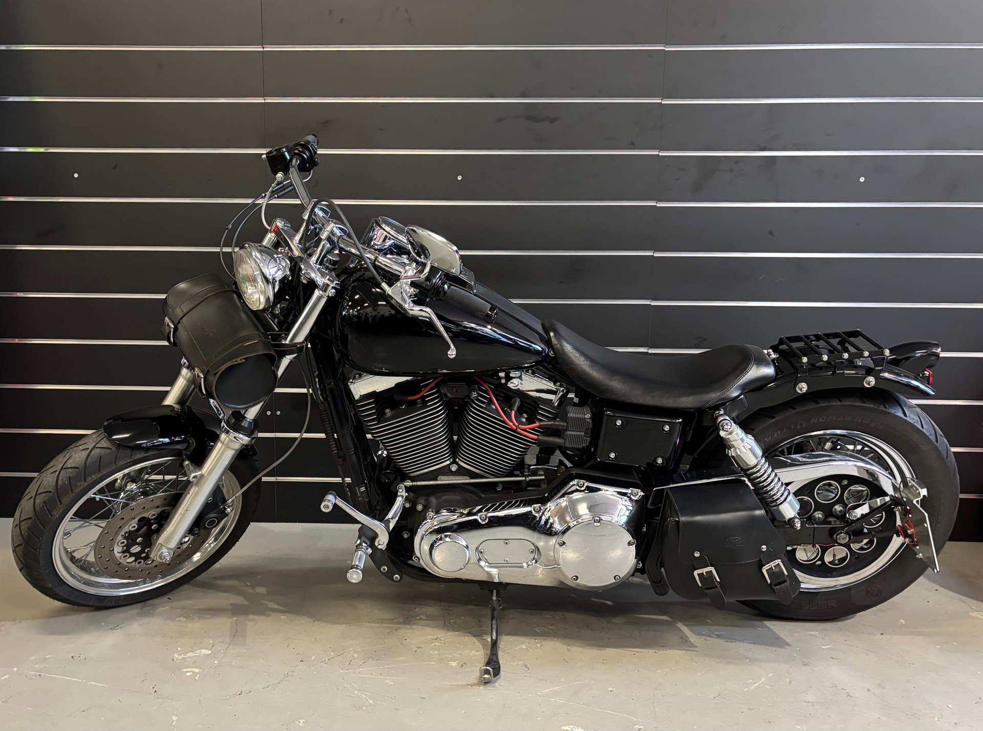 HARLEY-DAVIDSON FXDWG Dyna Wide Glide-image-1