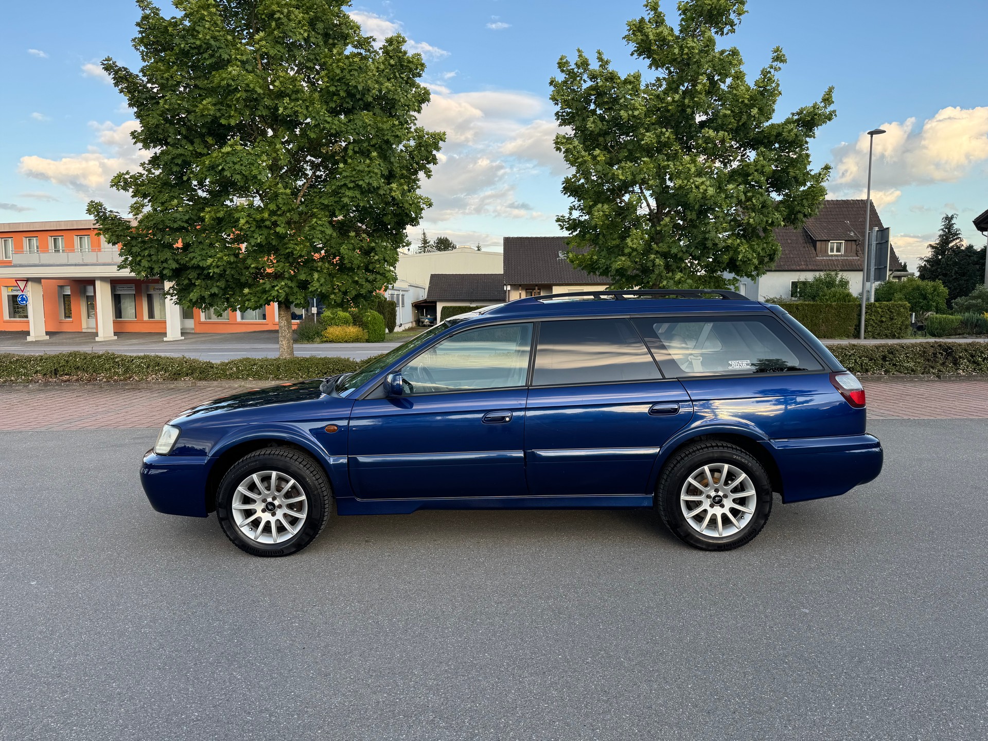 SUBARU Outback H6-3.0 AWD automatisch /Anhänger Kupplung-image-3
