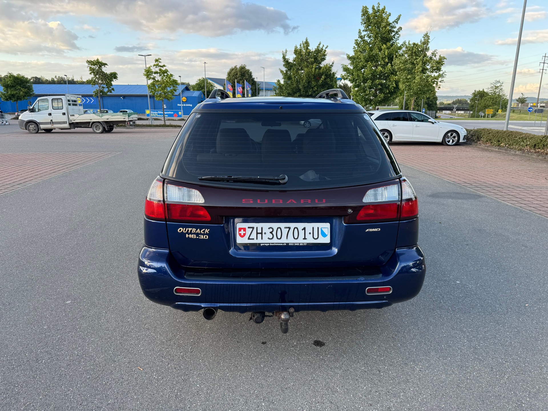 SUBARU Outback H6-3.0 AWD automatisch /Anhänger Kupplung-image-8