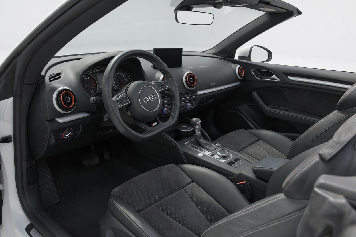 AUDI A3 Cabriolet 1.8 TFSI Ambiente S-LINE-image-16