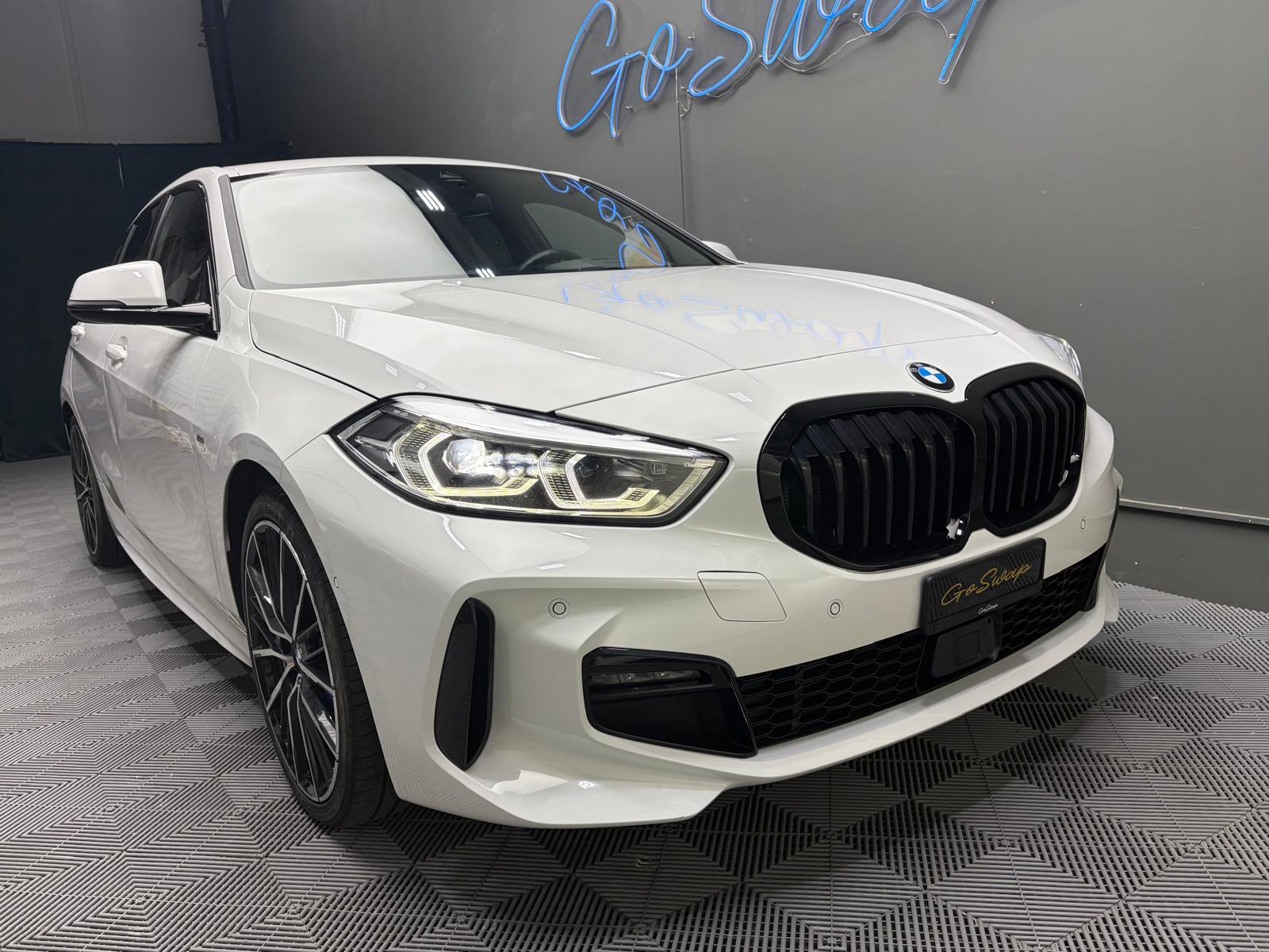 BMW 120d xDrive Steptronic M Sport-showroom-element-1