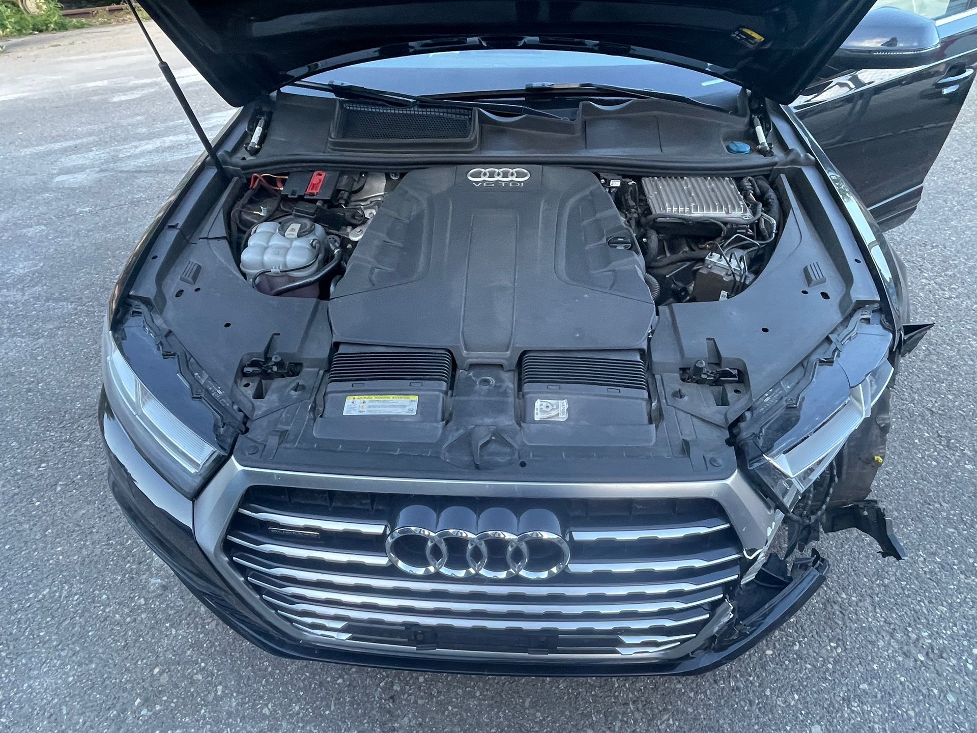 AUDI Q7 3.0 TDI quattro tiptronic-image-5