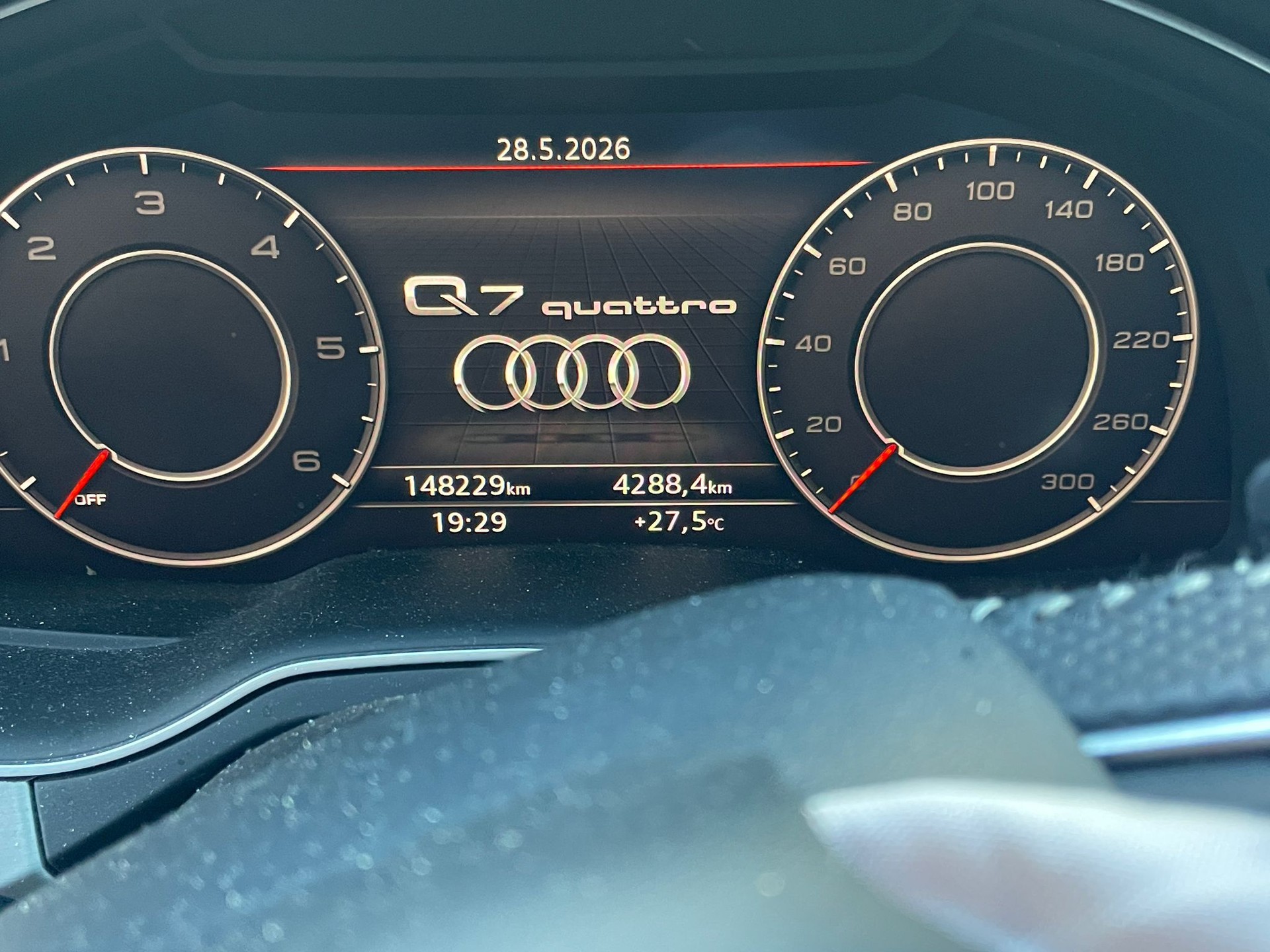 AUDI Q7 3.0 TDI quattro tiptronic-image-7