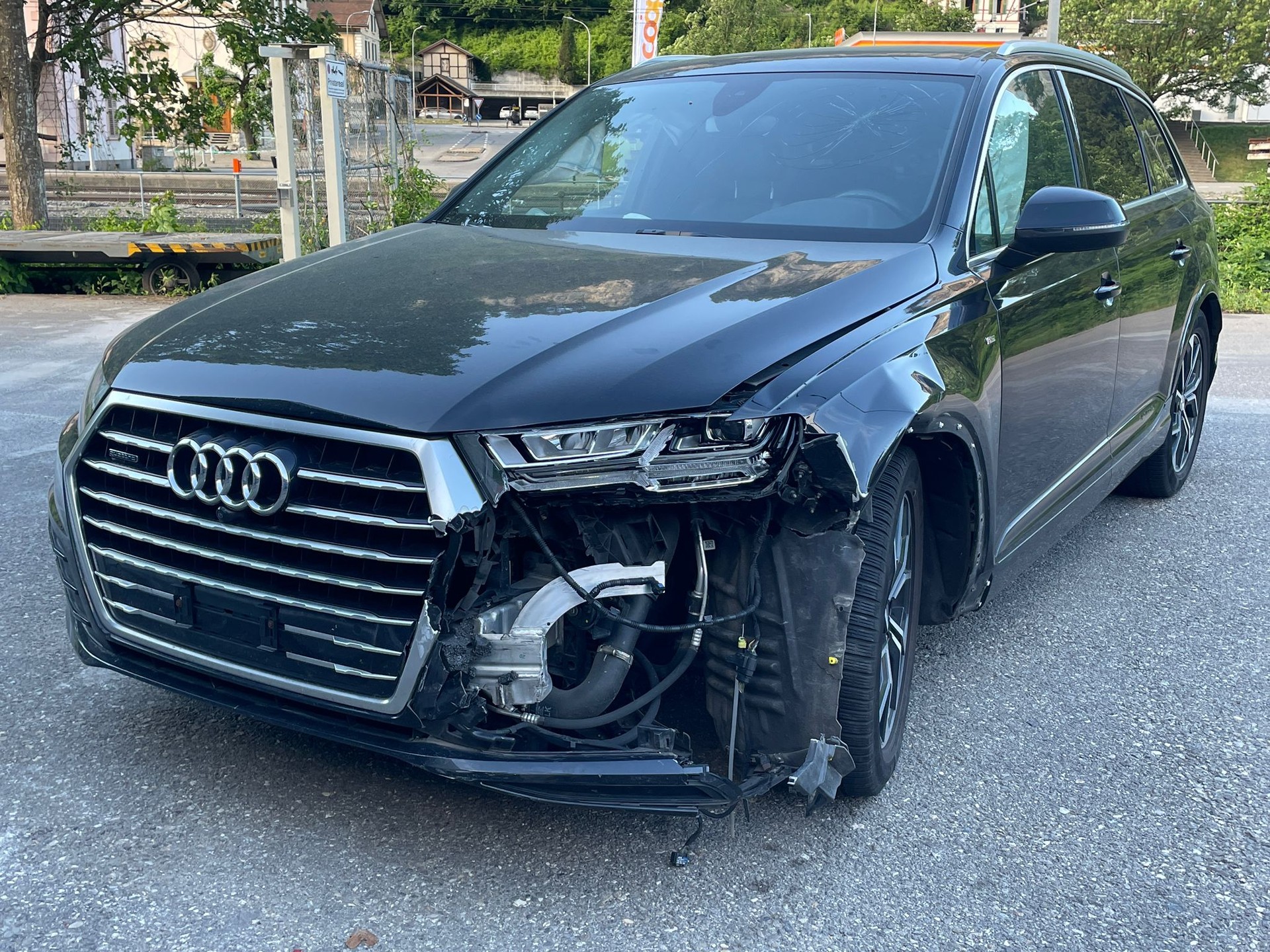 AUDI Q7 3.0 TDI quattro tiptronic-showroom-element-1