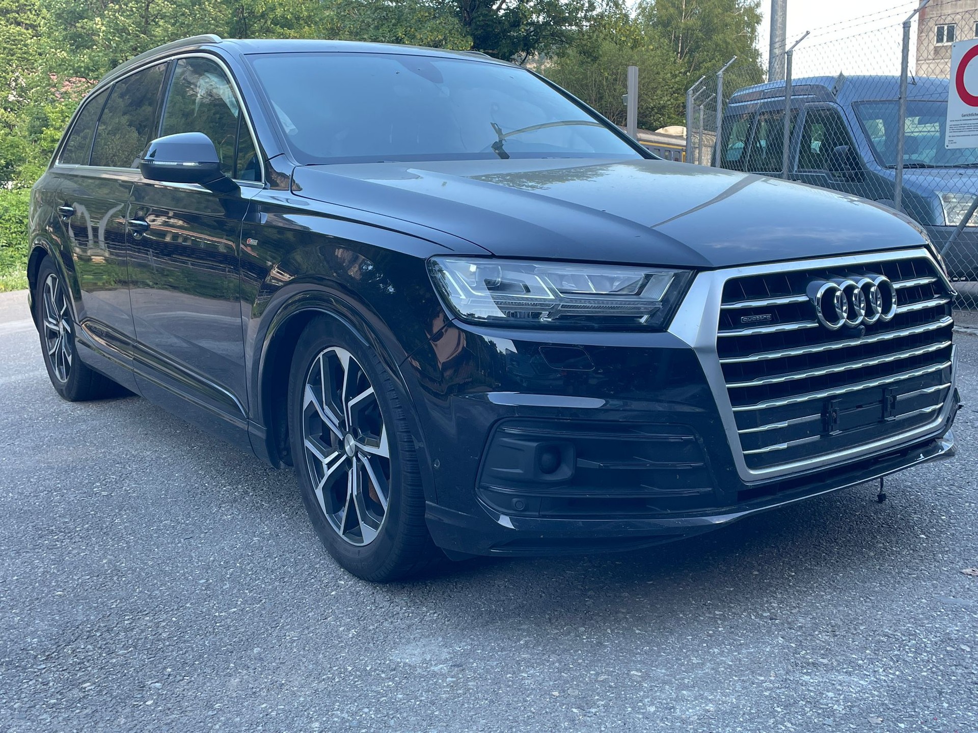 AUDI Q7 3.0 TDI quattro tiptronic