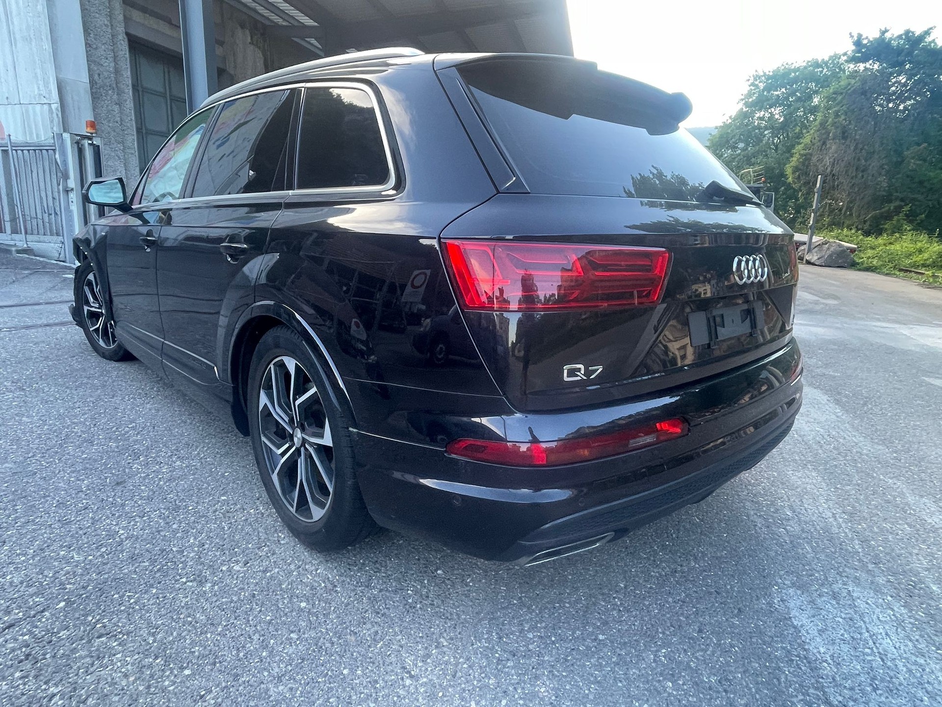 AUDI Q7 3.0 TDI quattro tiptronic-image-4
