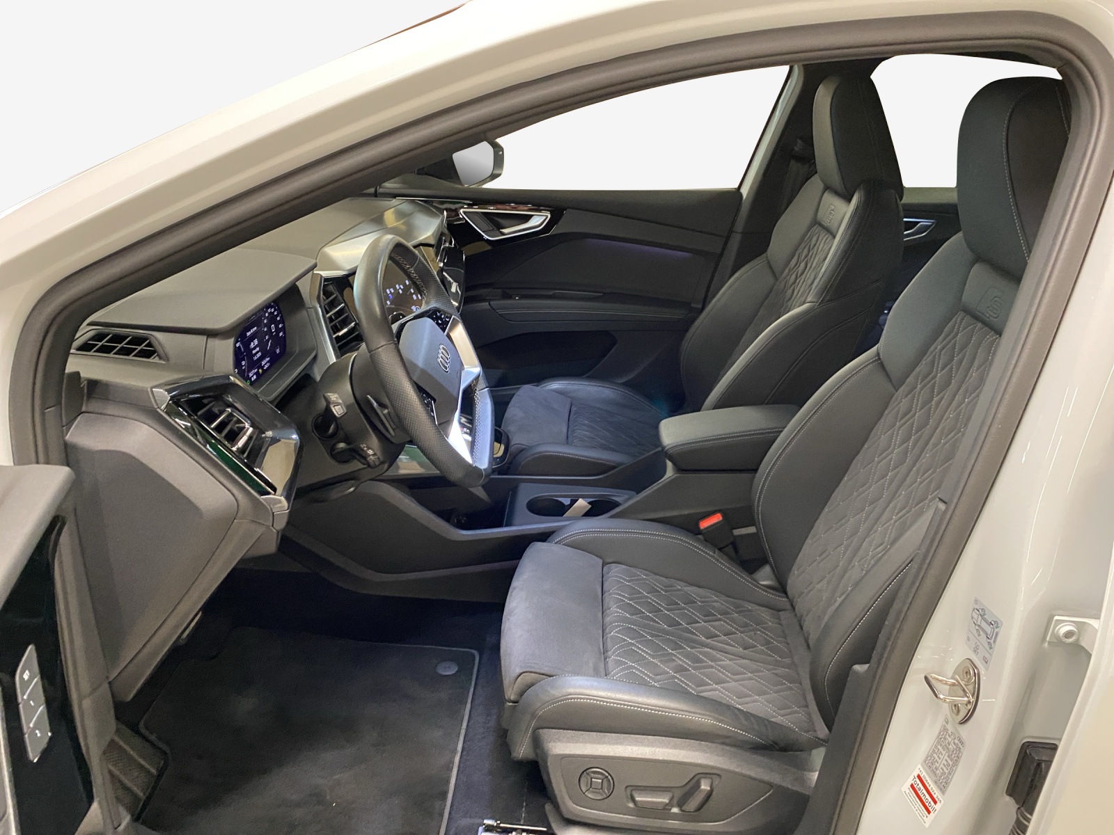 AUDI Q4 Sportback e-tron 50 quattro-image-8
