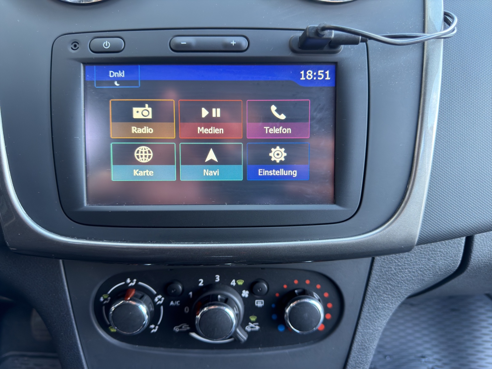 DACIA Logan MCV 0.9 Ambiance Automatic-image-14