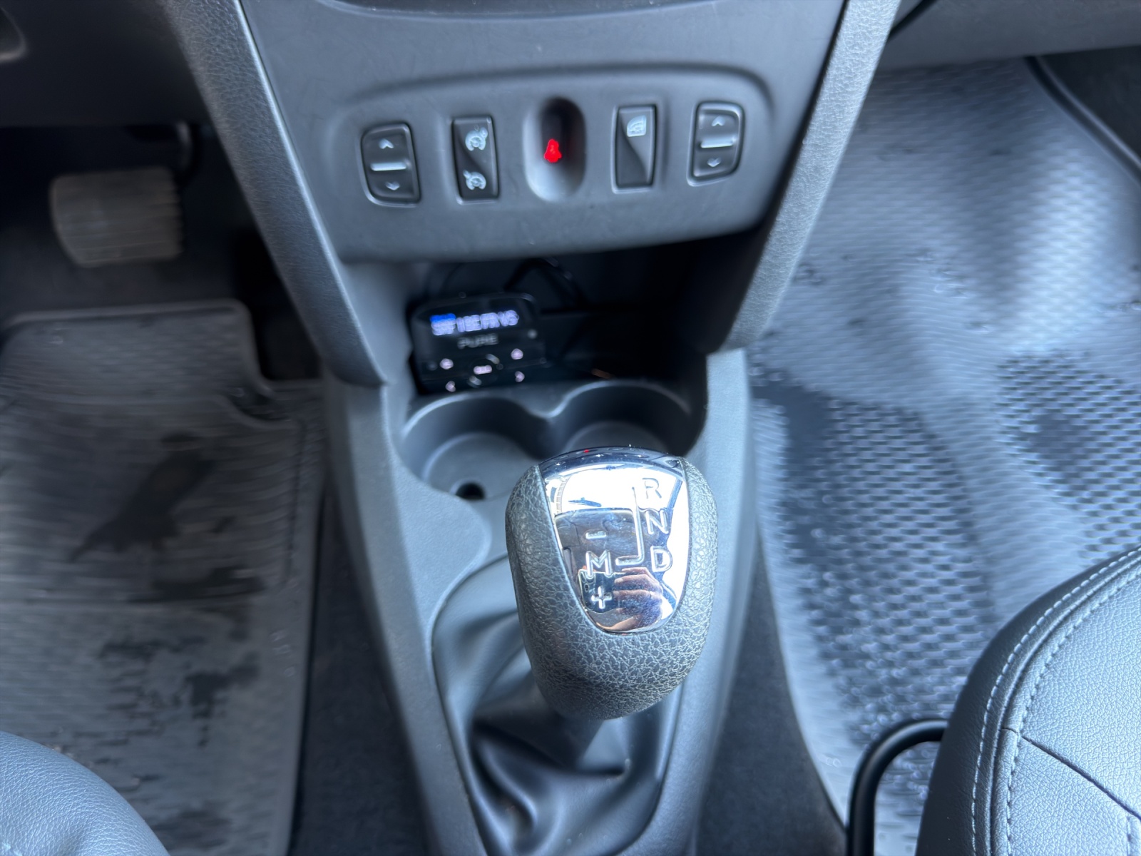 DACIA Logan MCV 0.9 Ambiance Automatic-image-22