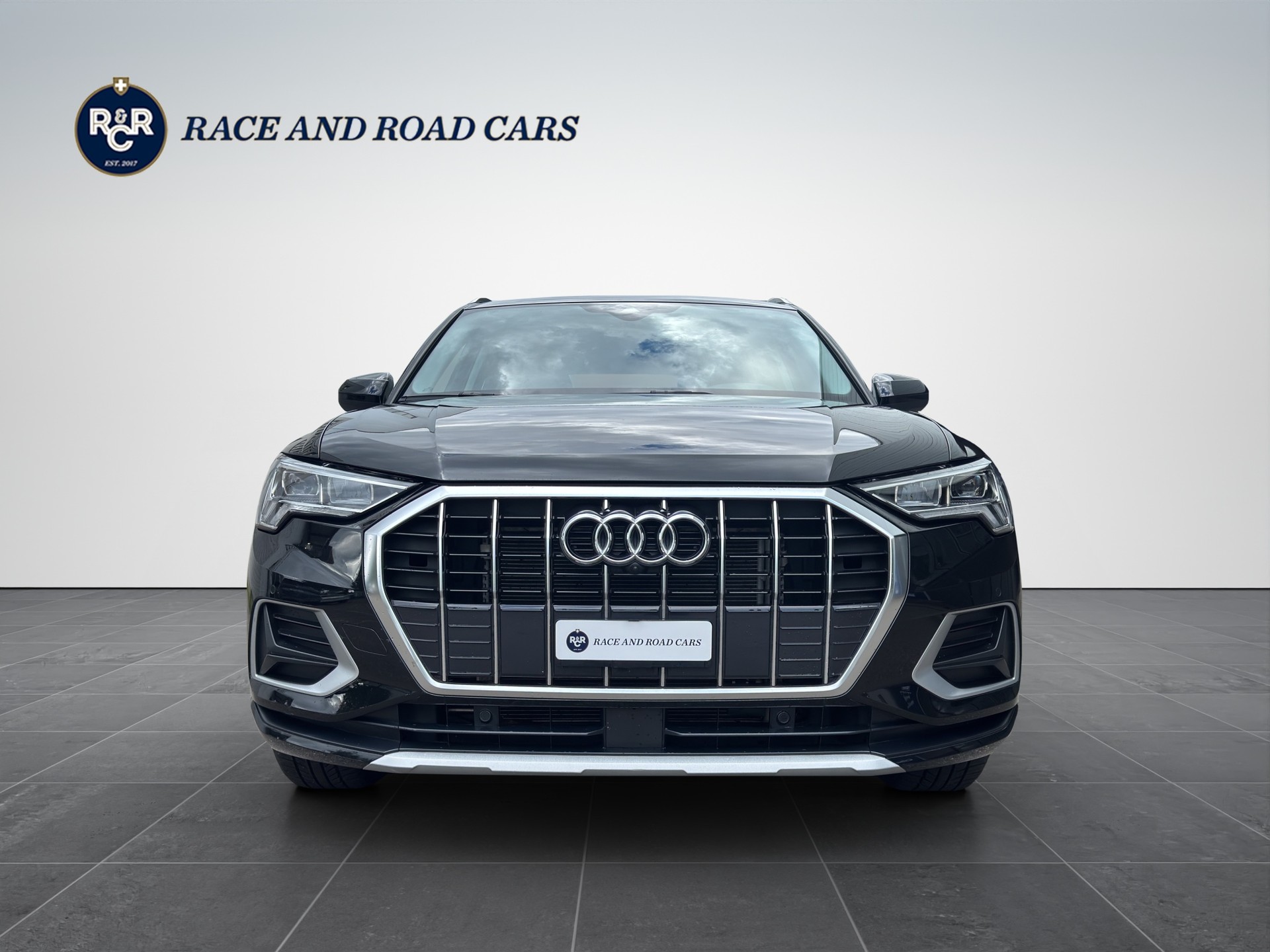 AUDI Q3 1.5 35 TFSI Advanced S-Tronic-showroom-element-1