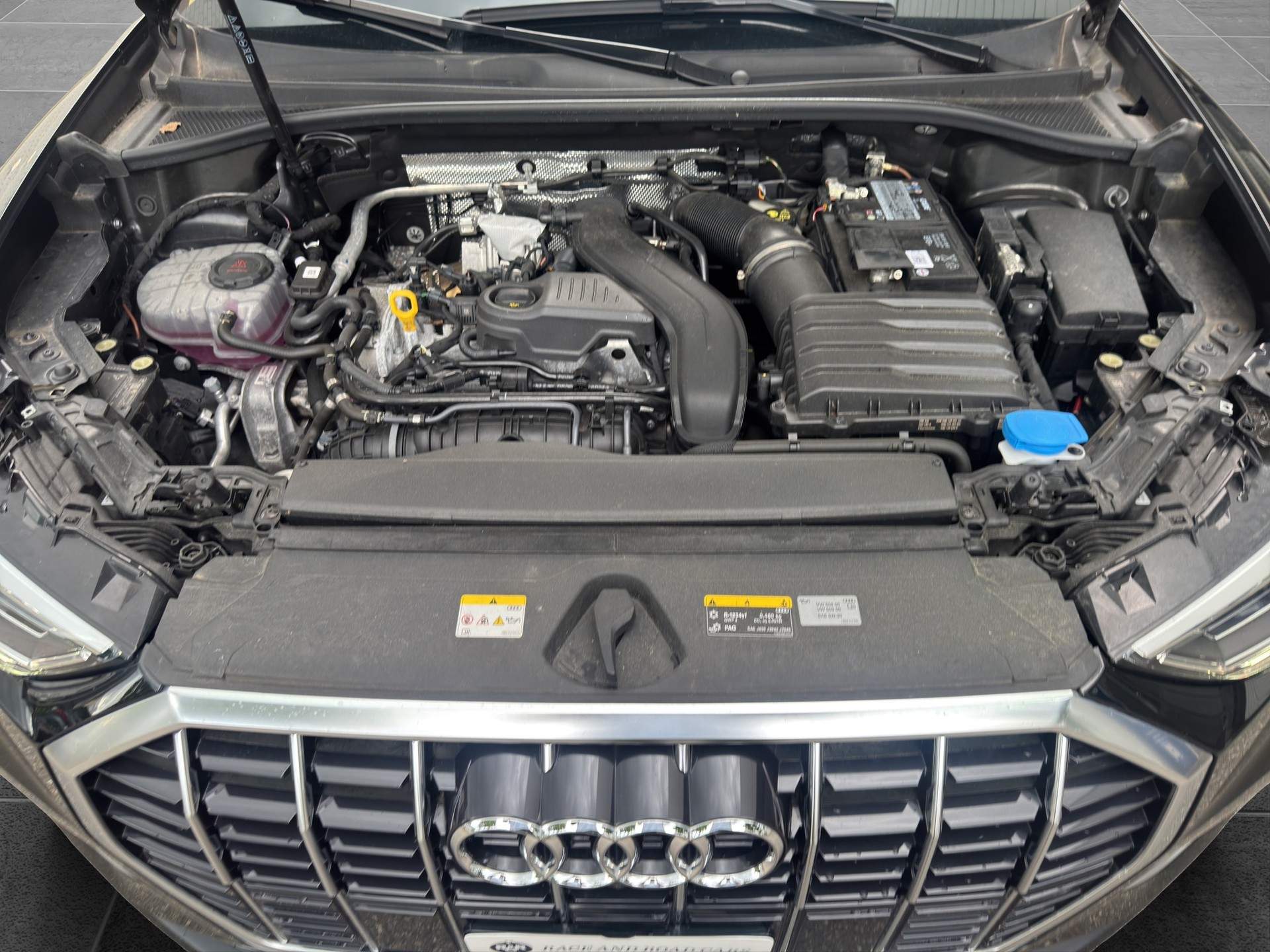 AUDI Q3 1.5 35 TFSI Advanced S-Tronic-image-30