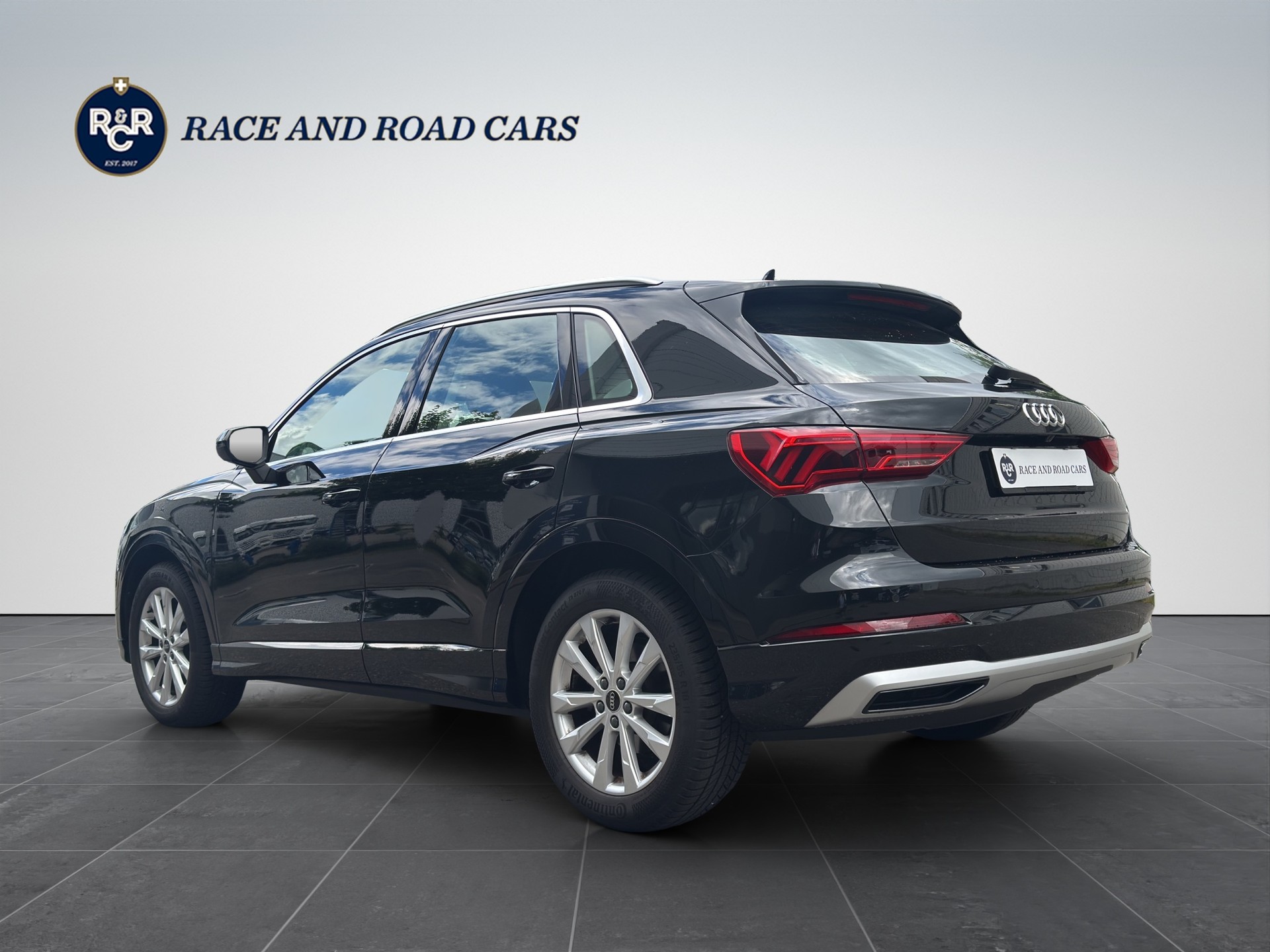AUDI Q3 1.5 35 TFSI Advanced S-Tronic-image-6