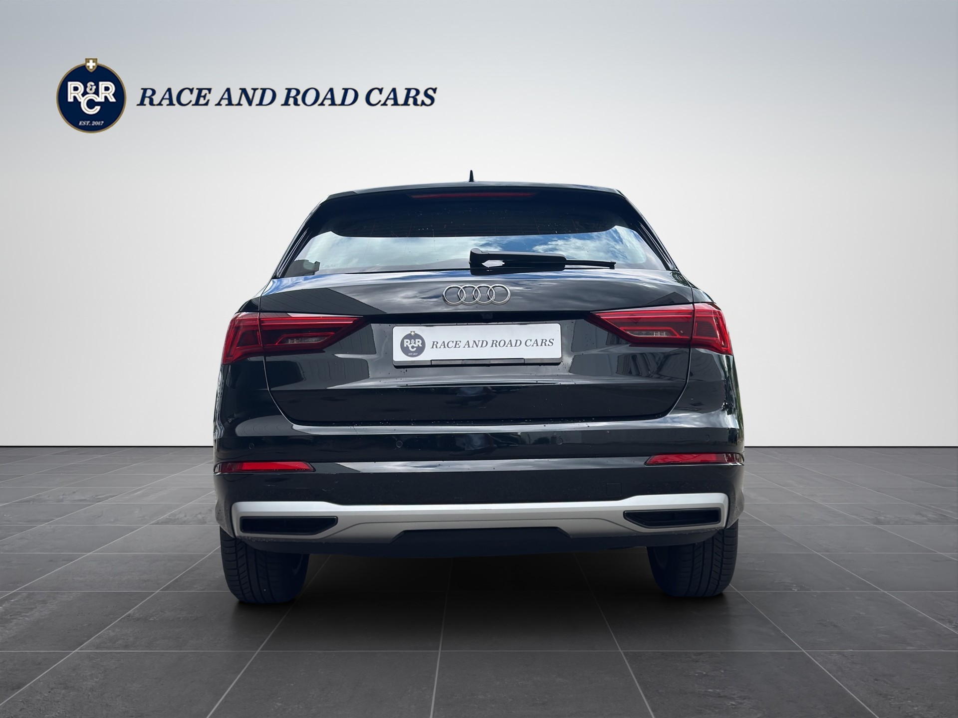 AUDI Q3 1.5 35 TFSI Advanced S-Tronic-image-5