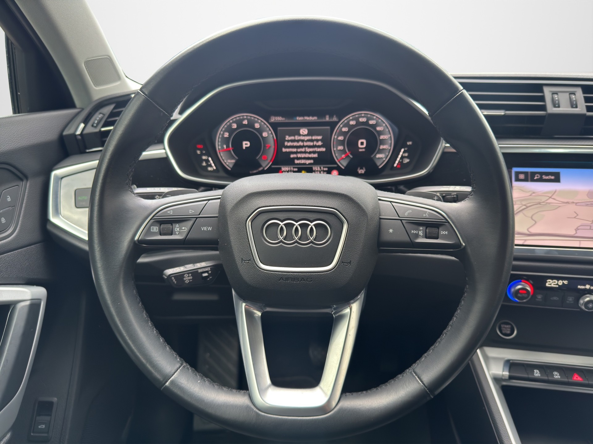 AUDI Q3 1.5 35 TFSI Advanced S-Tronic-image-15
