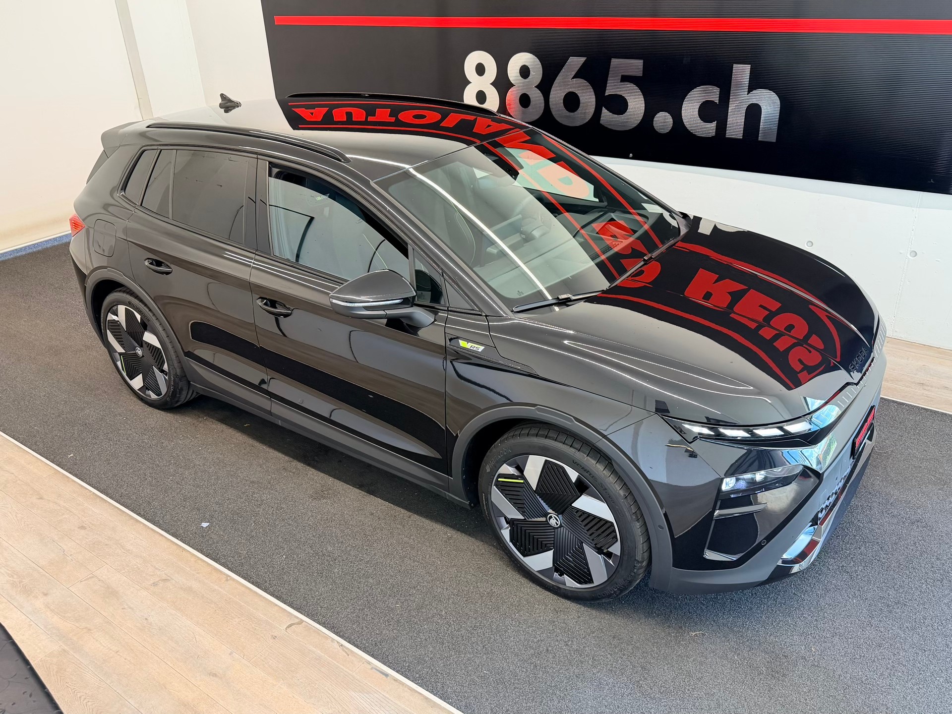 SKODA Elroq RS 4x4-image-4