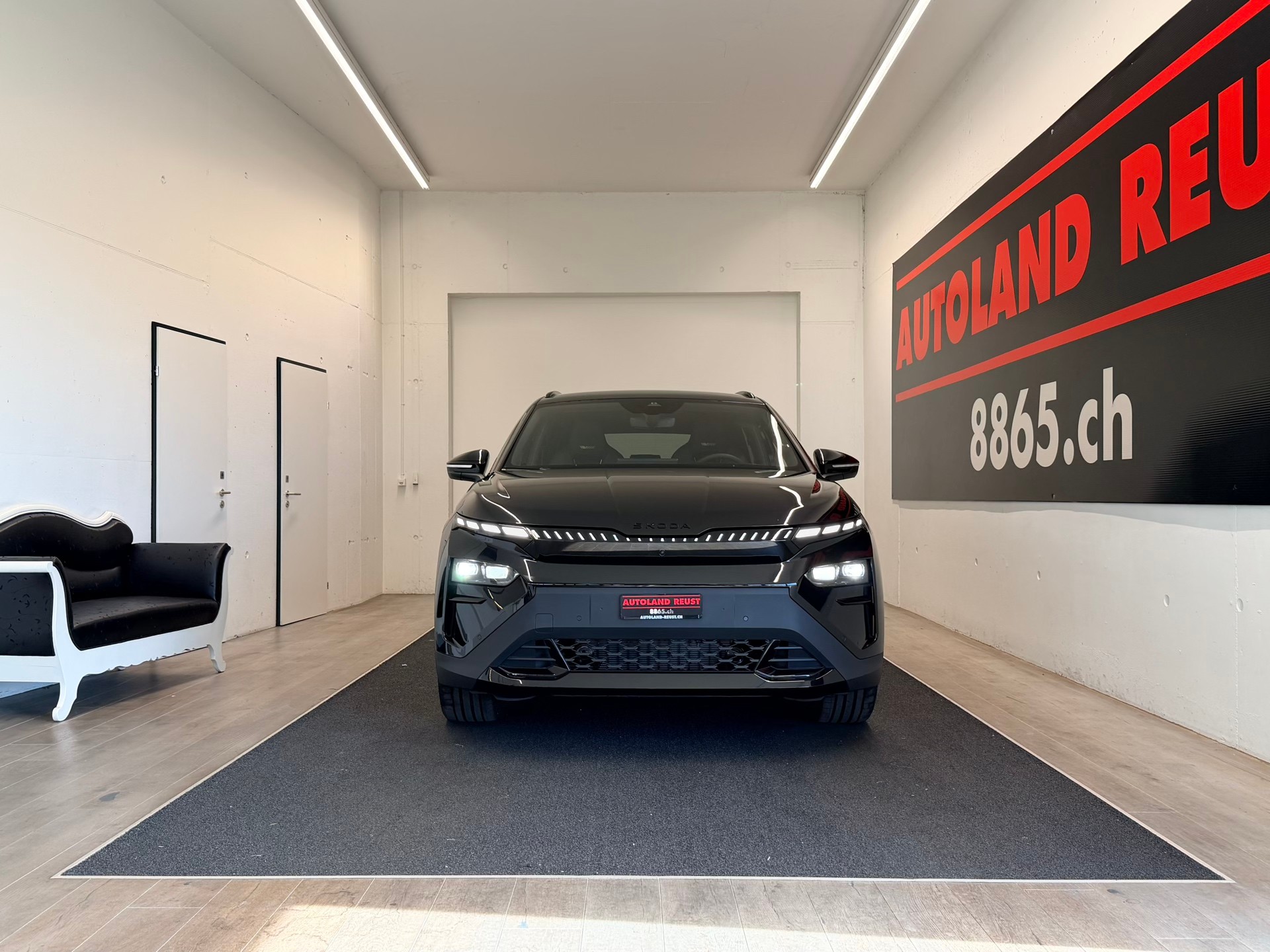 SKODA Elroq RS 4x4-showroom-element-1