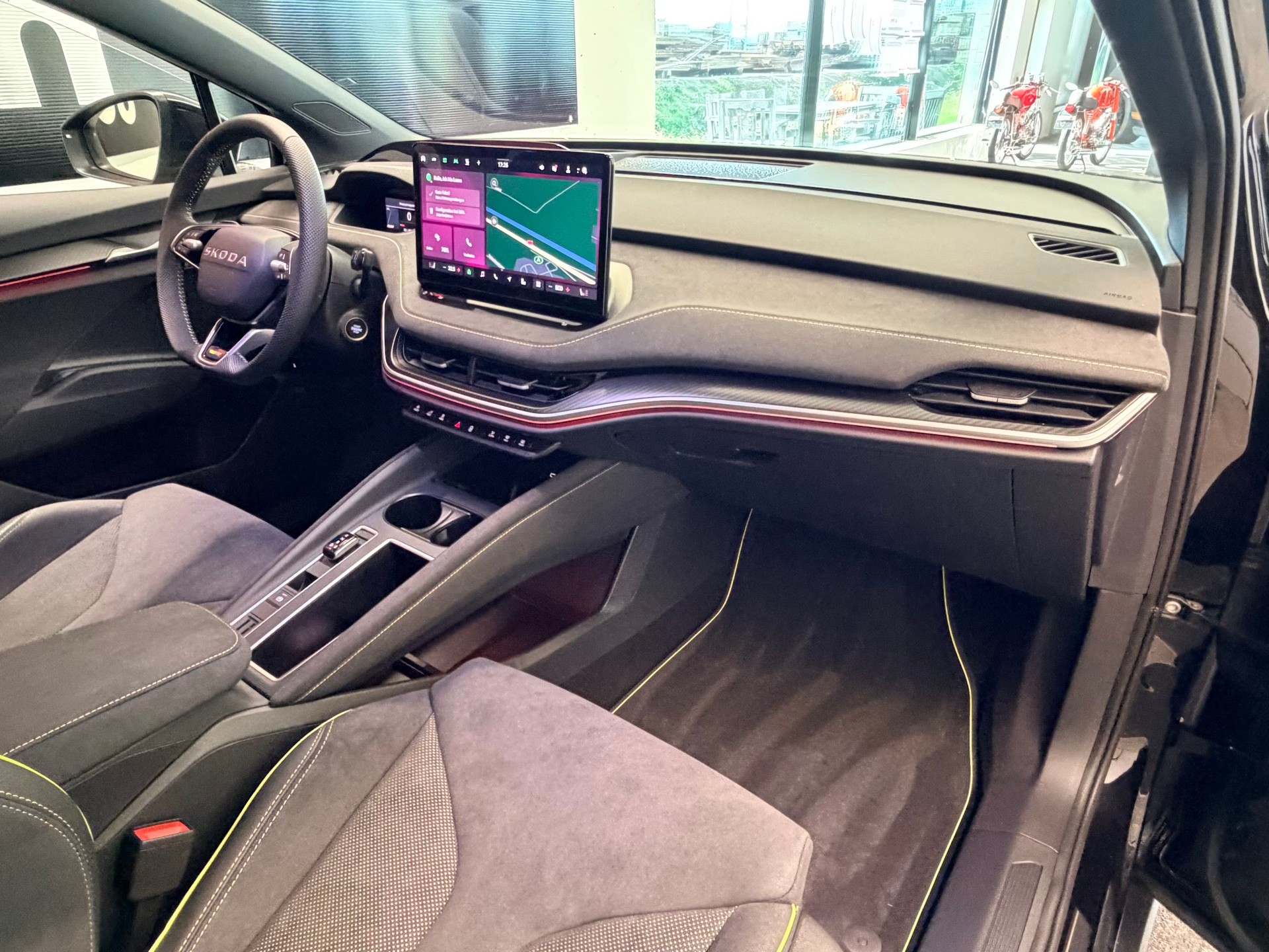 SKODA Elroq RS 4x4-image-20