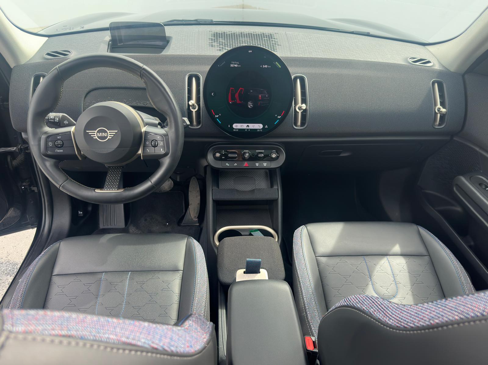 MINI Countryman SE ALL 4-image-9