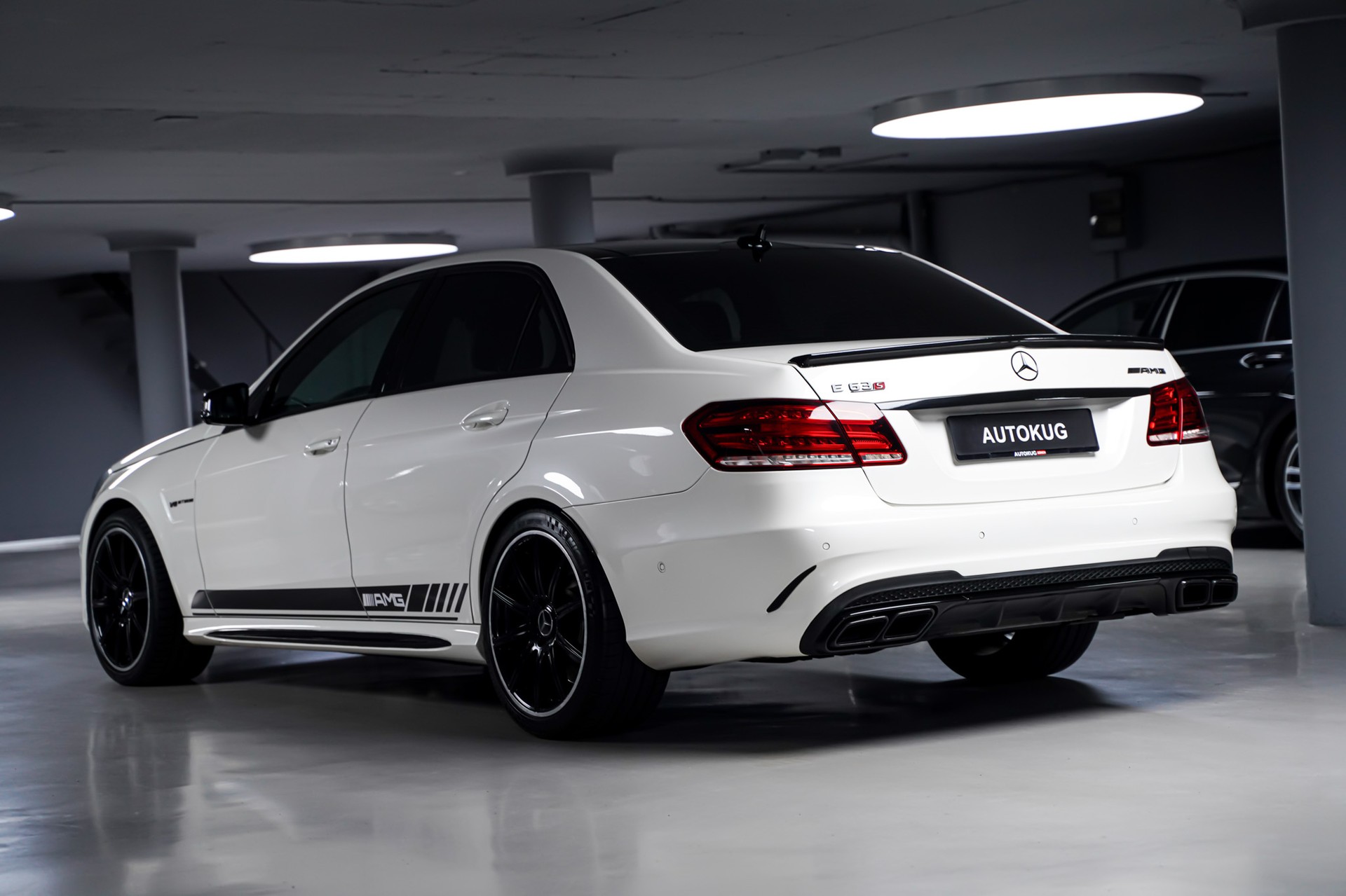 MERCEDES-BENZ E 63 AMG 4Matic Speedshift-image-6