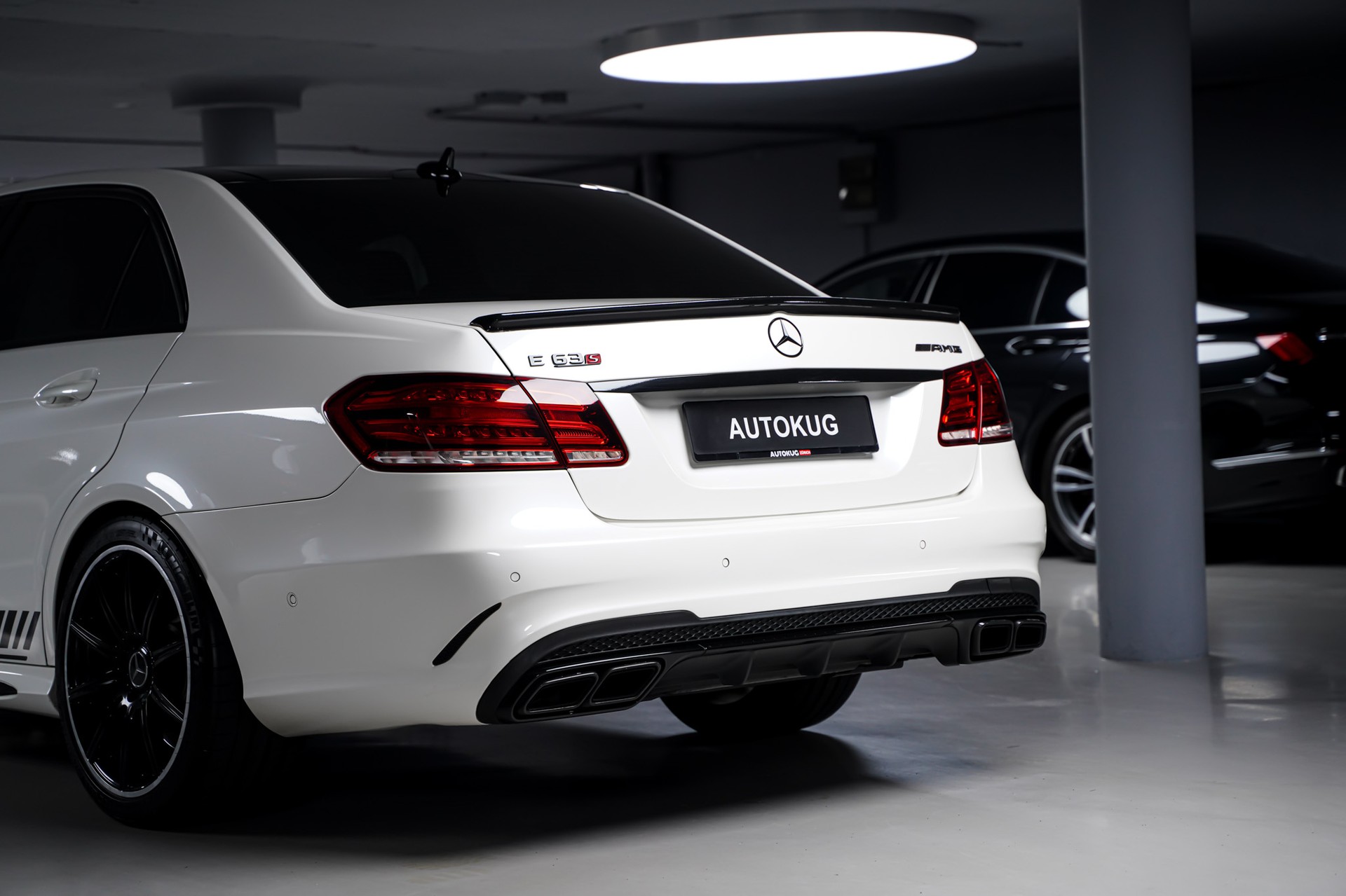 MERCEDES-BENZ E 63 AMG 4Matic Speedshift-image-7