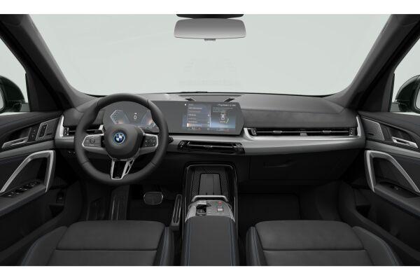BMW iX1 30 M Sport xDrive U11 (CH)-showroom-element-3