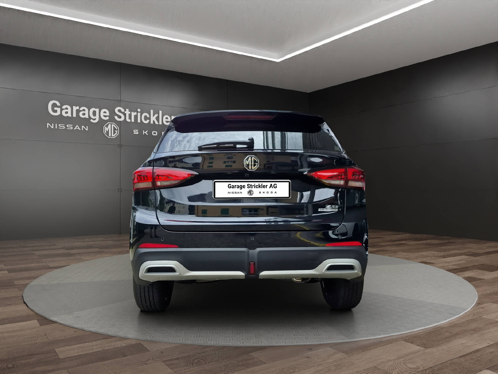 MG ZS 1.5 Hybrid+ Luxury Sunroof-showroom-element-3
