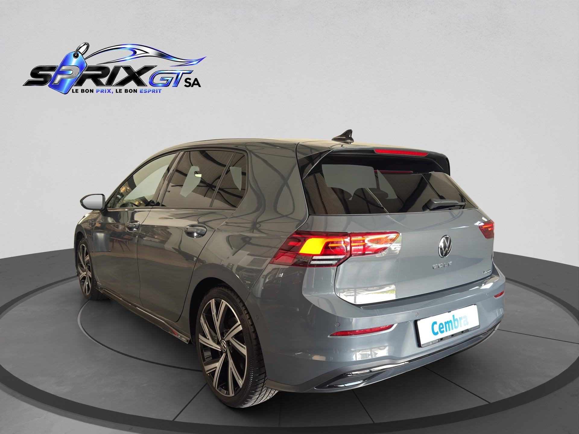 VW Golf 2.0 TDI R-Line DSG 4Motion-showroom-element-2