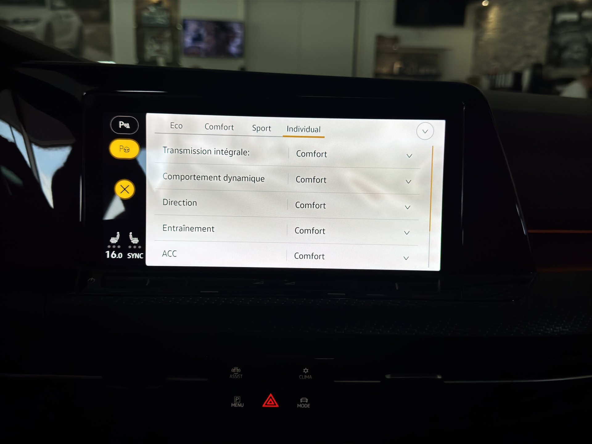 VW Golf 2.0 TDI R-Line DSG 4Motion-image-26
