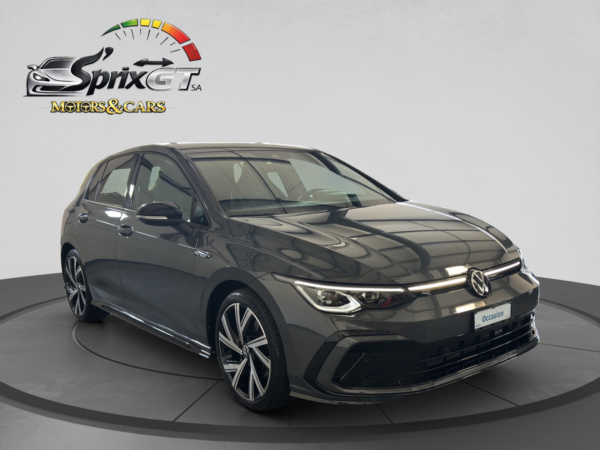 VW Golf 2.0 TDI R-Line DSG 4Motion-image-6