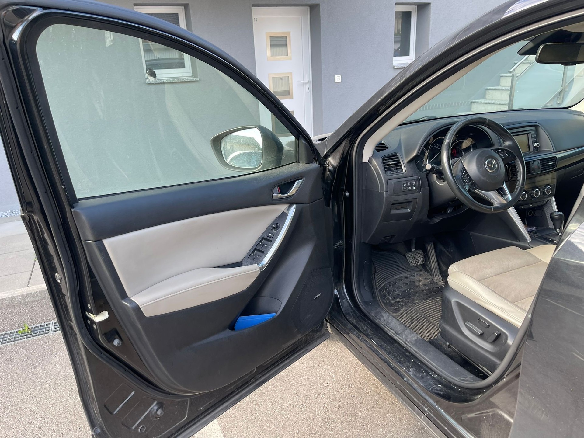 MAZDA CX-5 2.2 D HP Revolution AWD Automatic-image-10