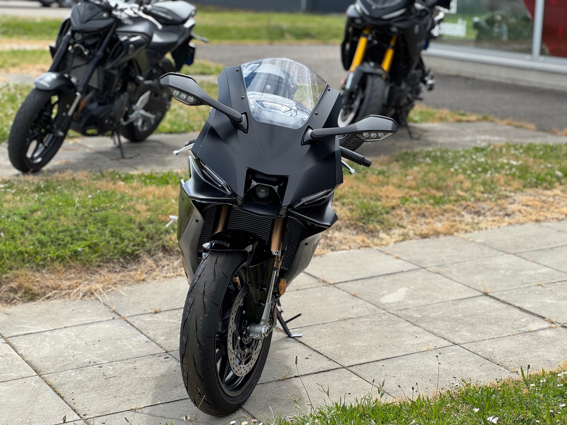 YAMAHA YZF-R9-image-4