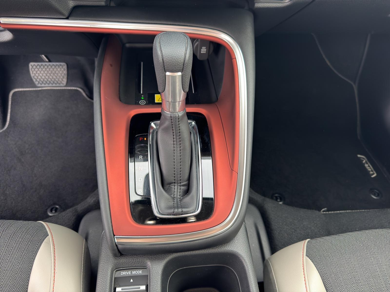 HONDA HR-V 1.5 i-MMD Advance Style-image-11