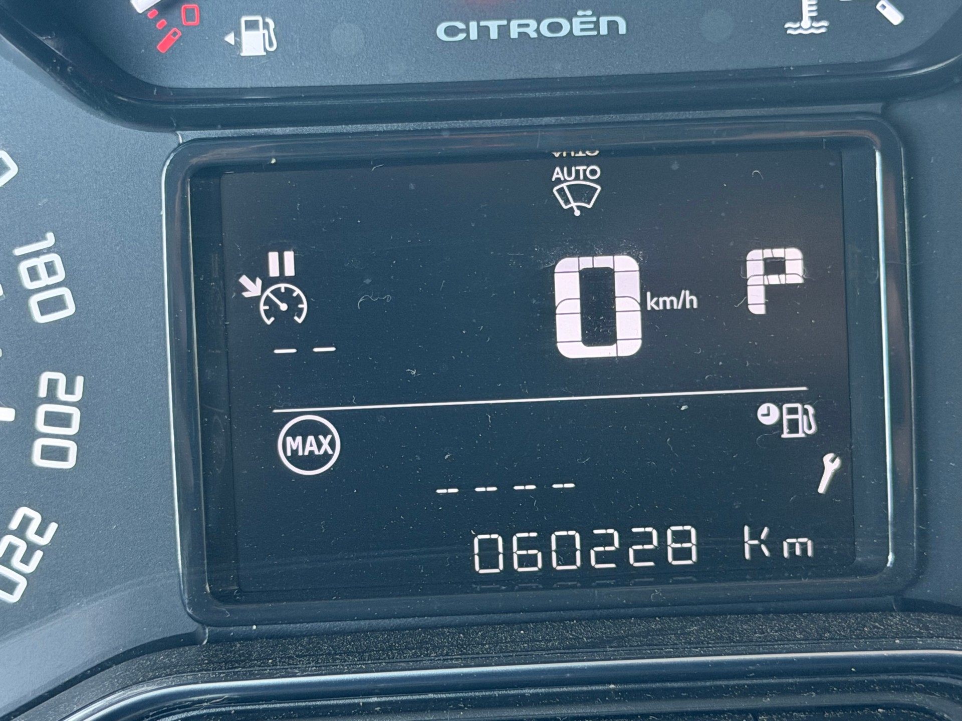 CITROEN C3 1.2i PureTech Shine EAT6-image-8
