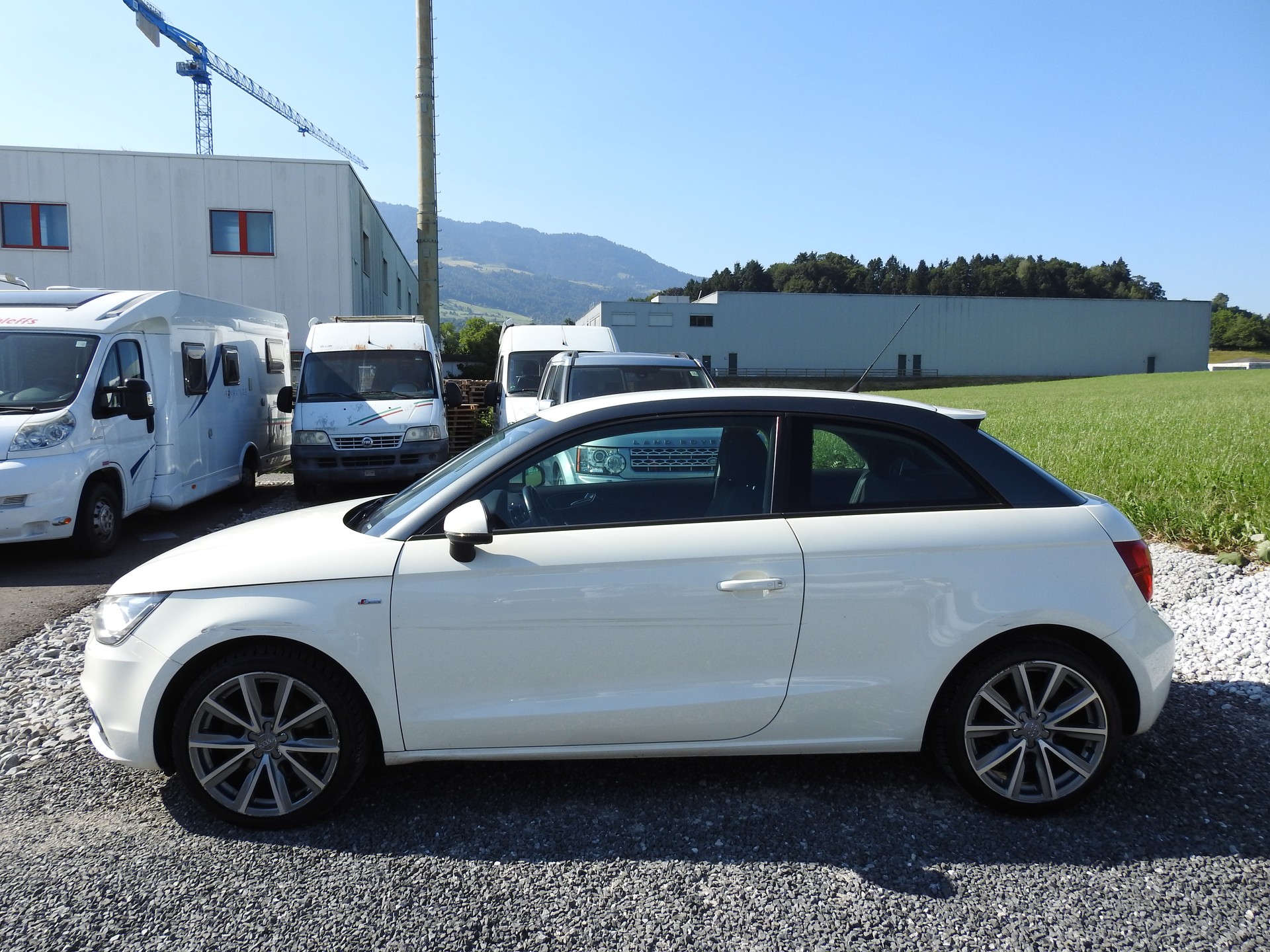 AUDI A1 1.6 TDI Ambition-showroom-element-3