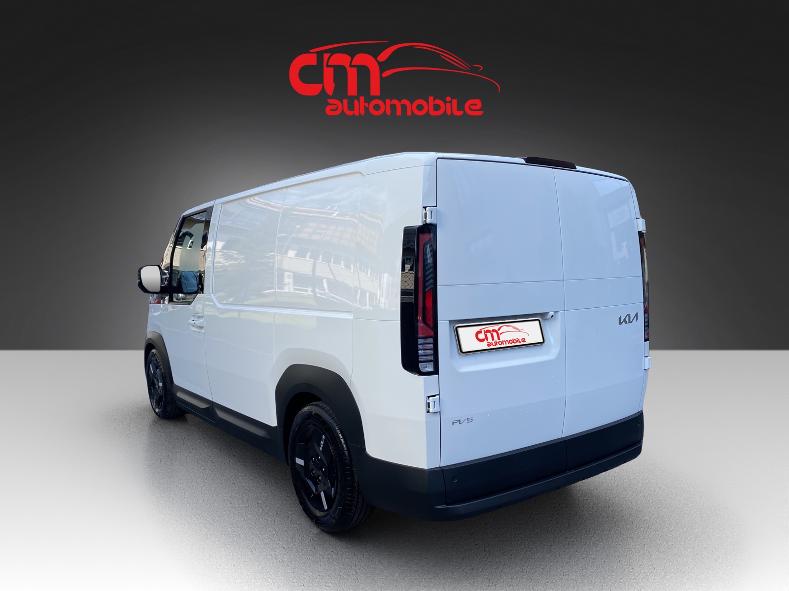 KIA Cargo Essential / International Van of the Year 2026-showroom-element-1