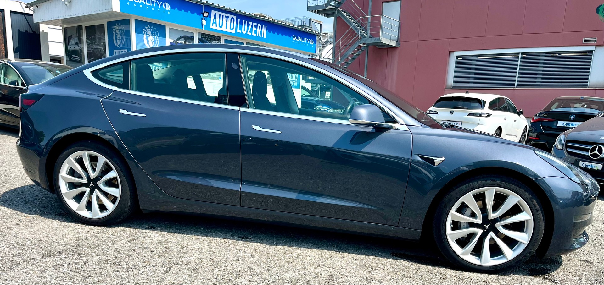 TESLA Model 3 Long Range Dual Motor AWD*CH-Fahrzeug*-image-5